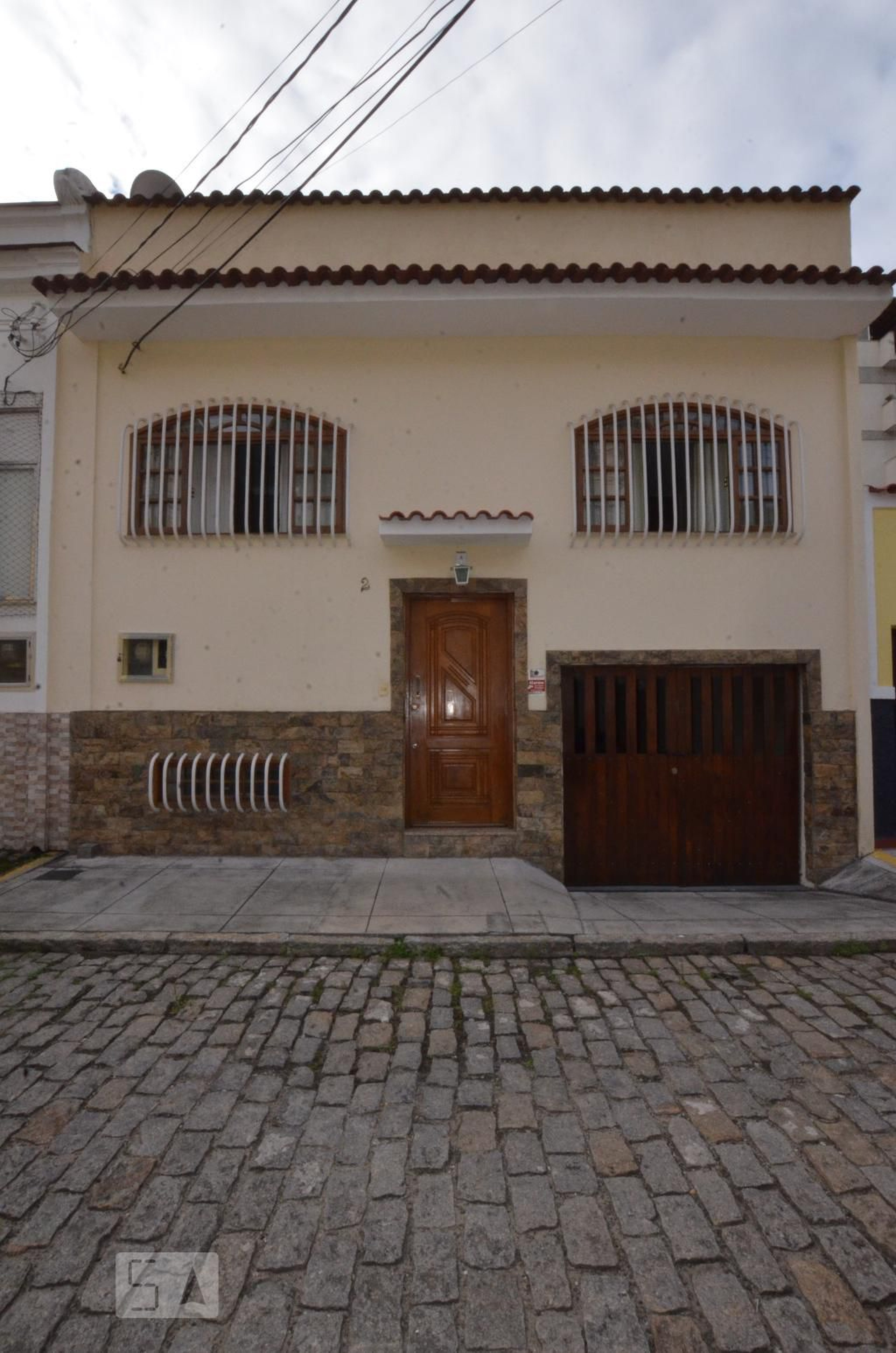 Fachada Condomínio em Rua Marechal Bittencourt, 166