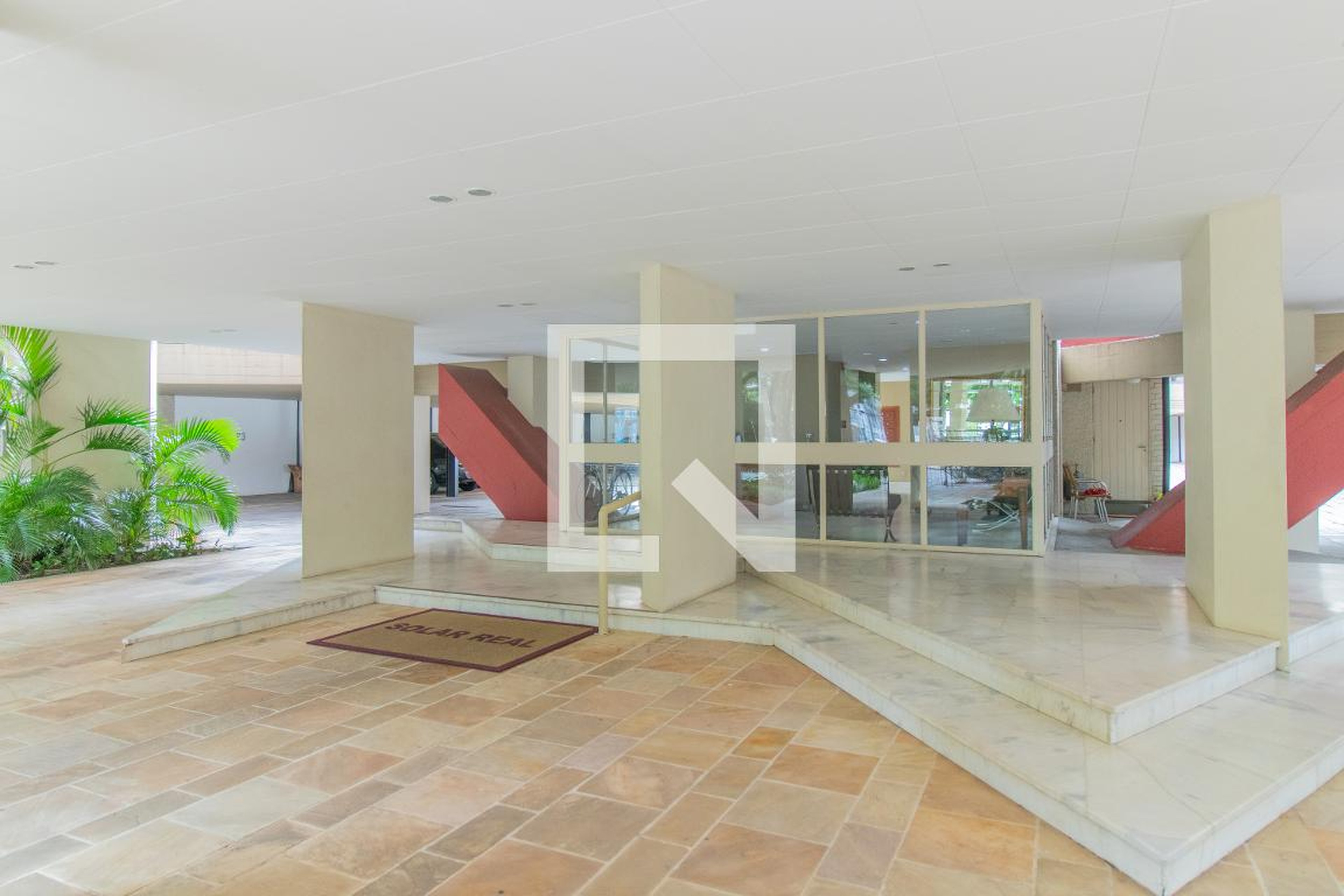 Entrada - Solar Real