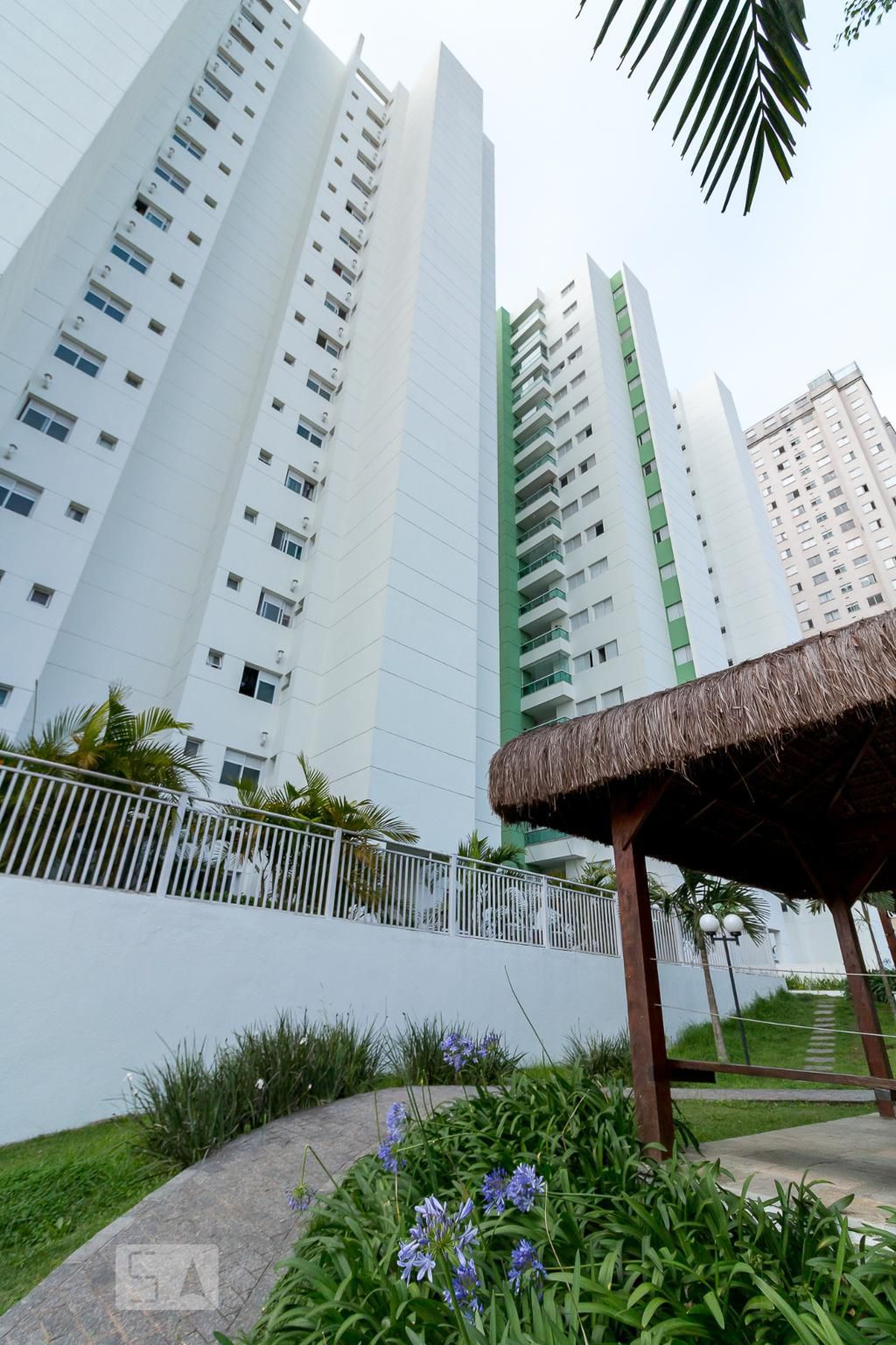 Fachada do condomínio Condomínio Monte Verdes