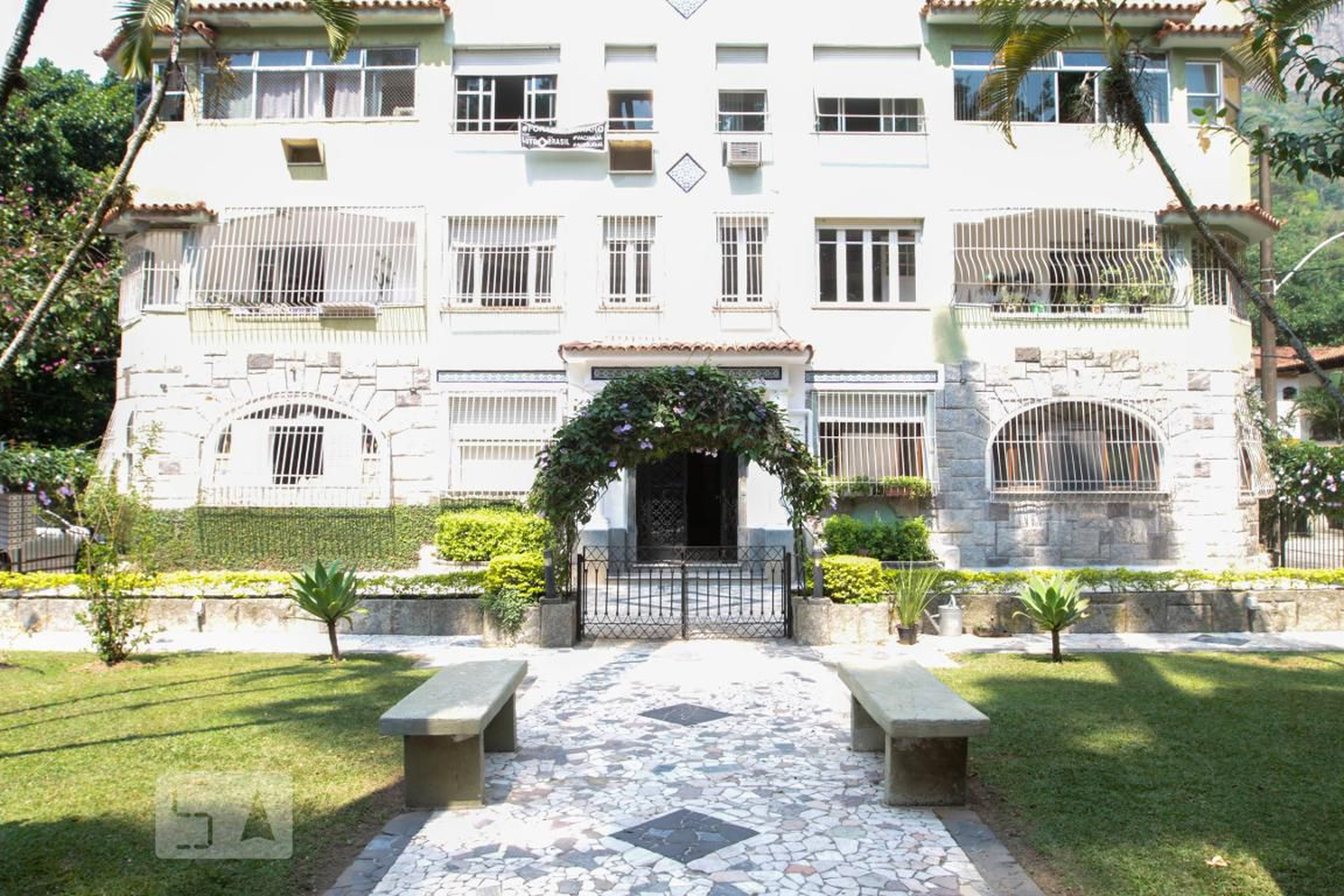 Entrada do Prédio - 