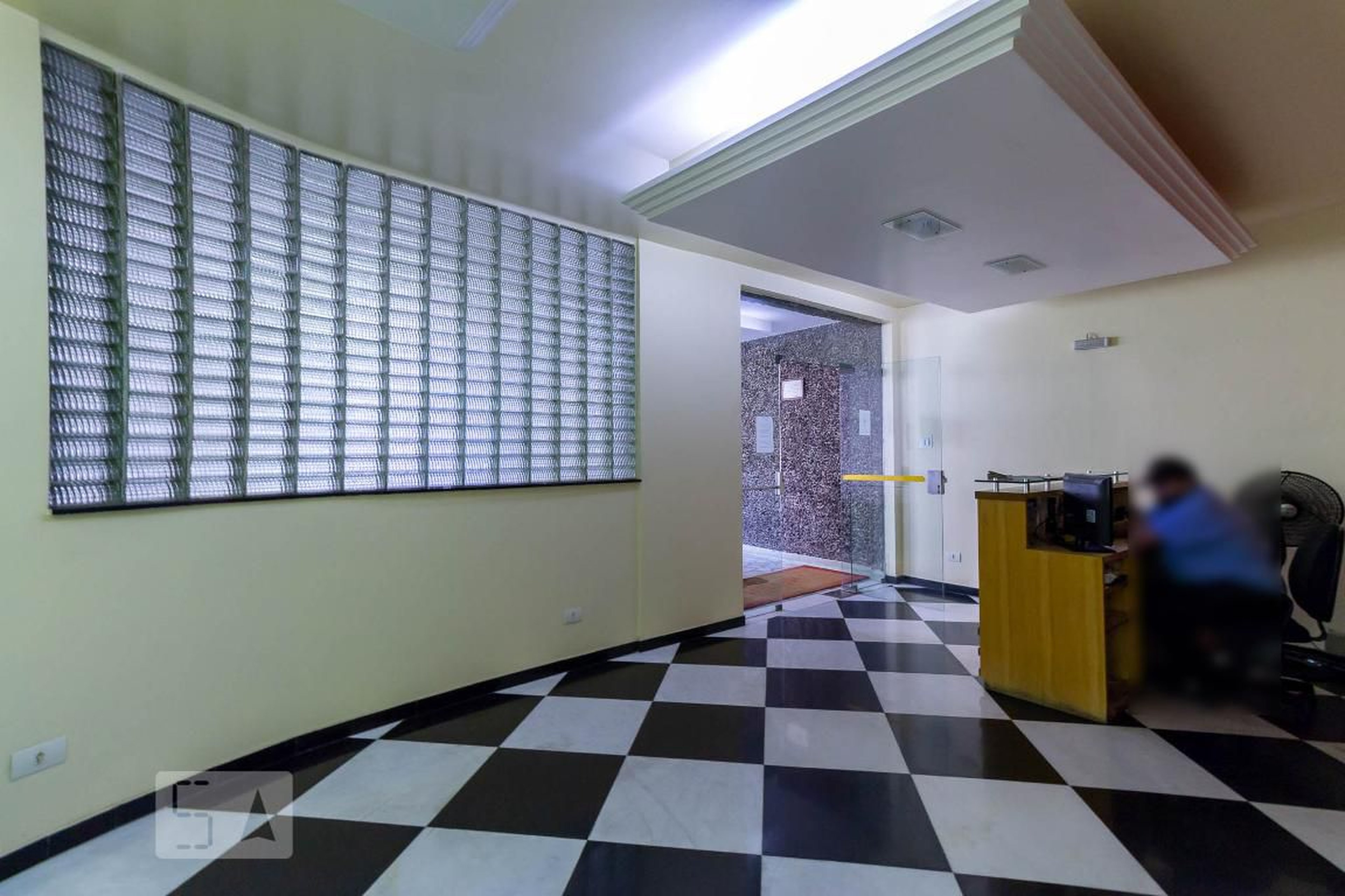 Hall de Entrada - Helius