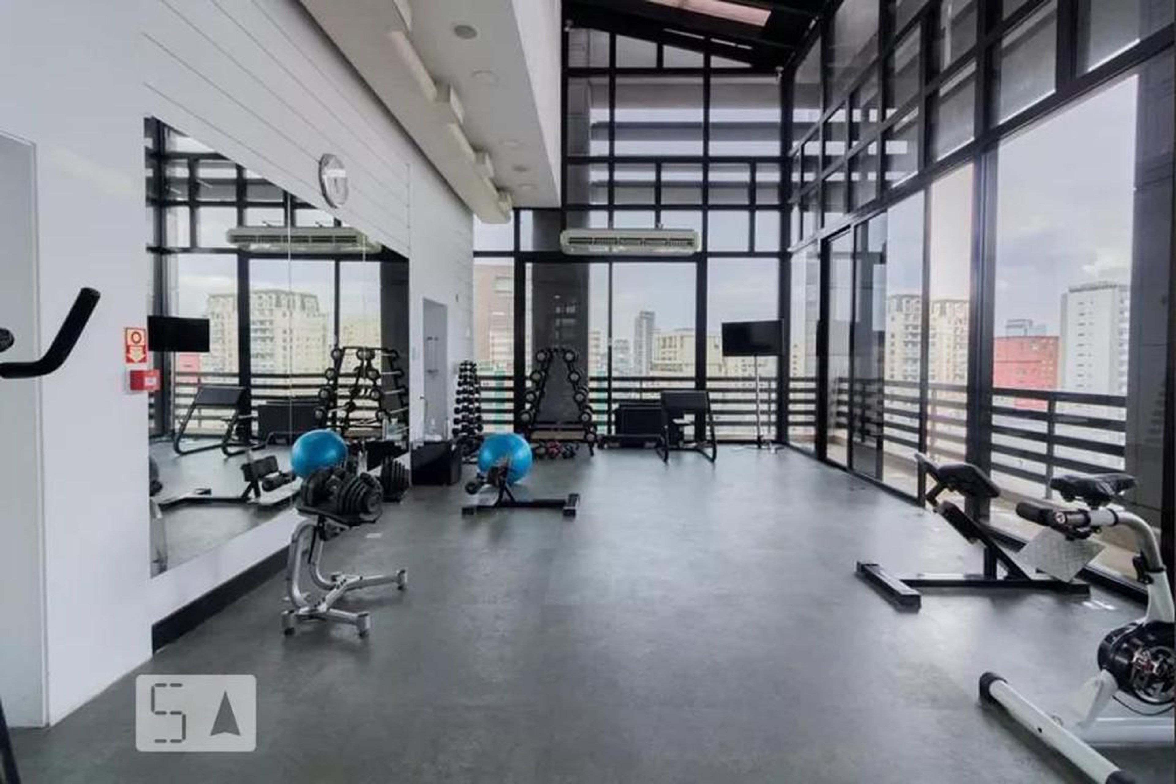 Academia - Radisson Faria Lima