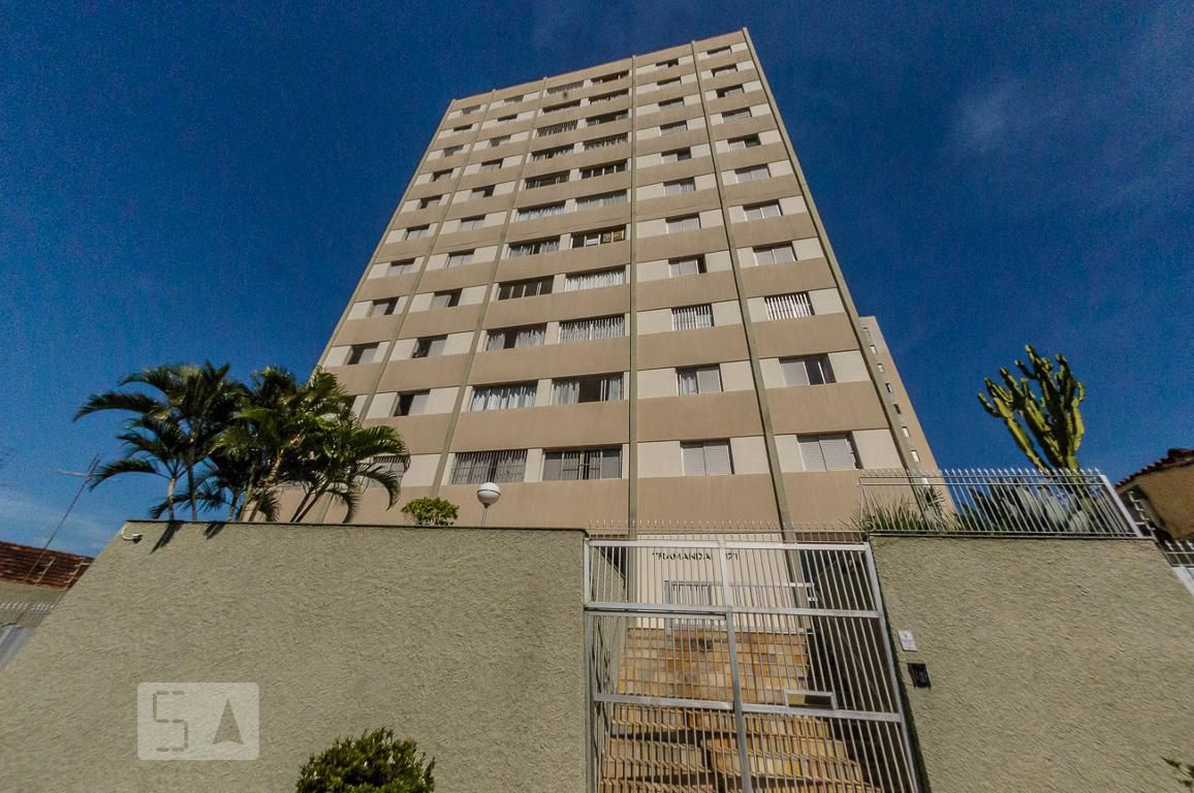 Fachada do Prédio Condomínio em Rua Ten Gonçalves Meira, 171