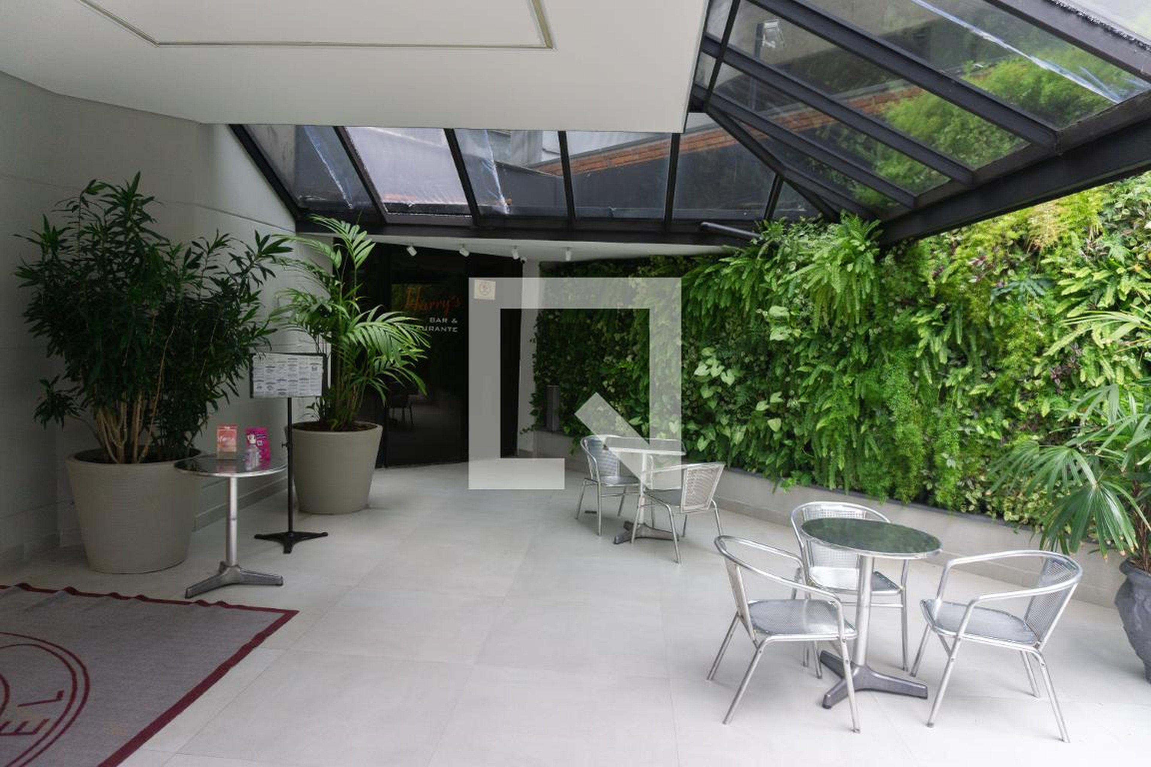 Entrada - Massis Five Stars