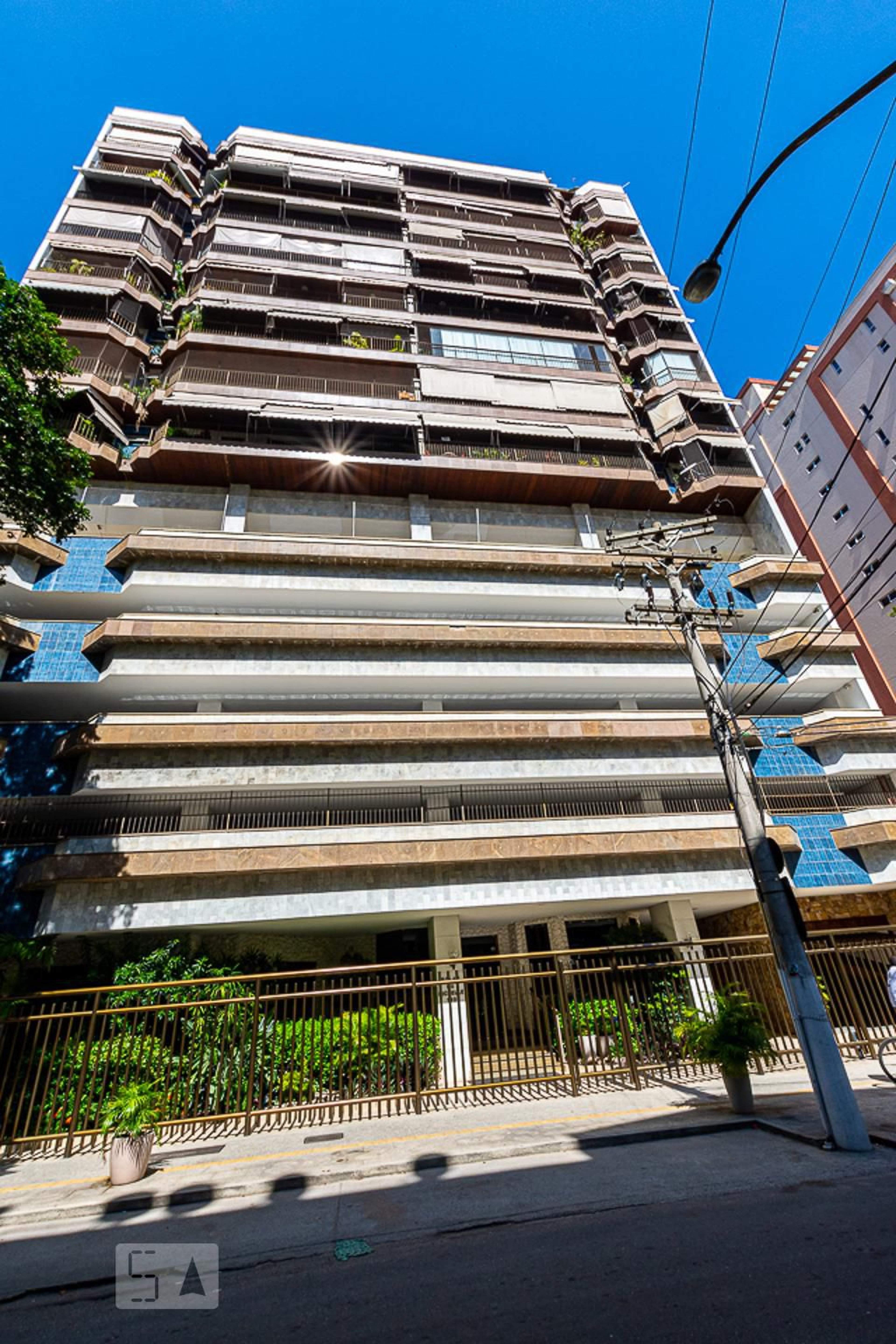 Fachada do Condomínio Edifício Solar de Michelle