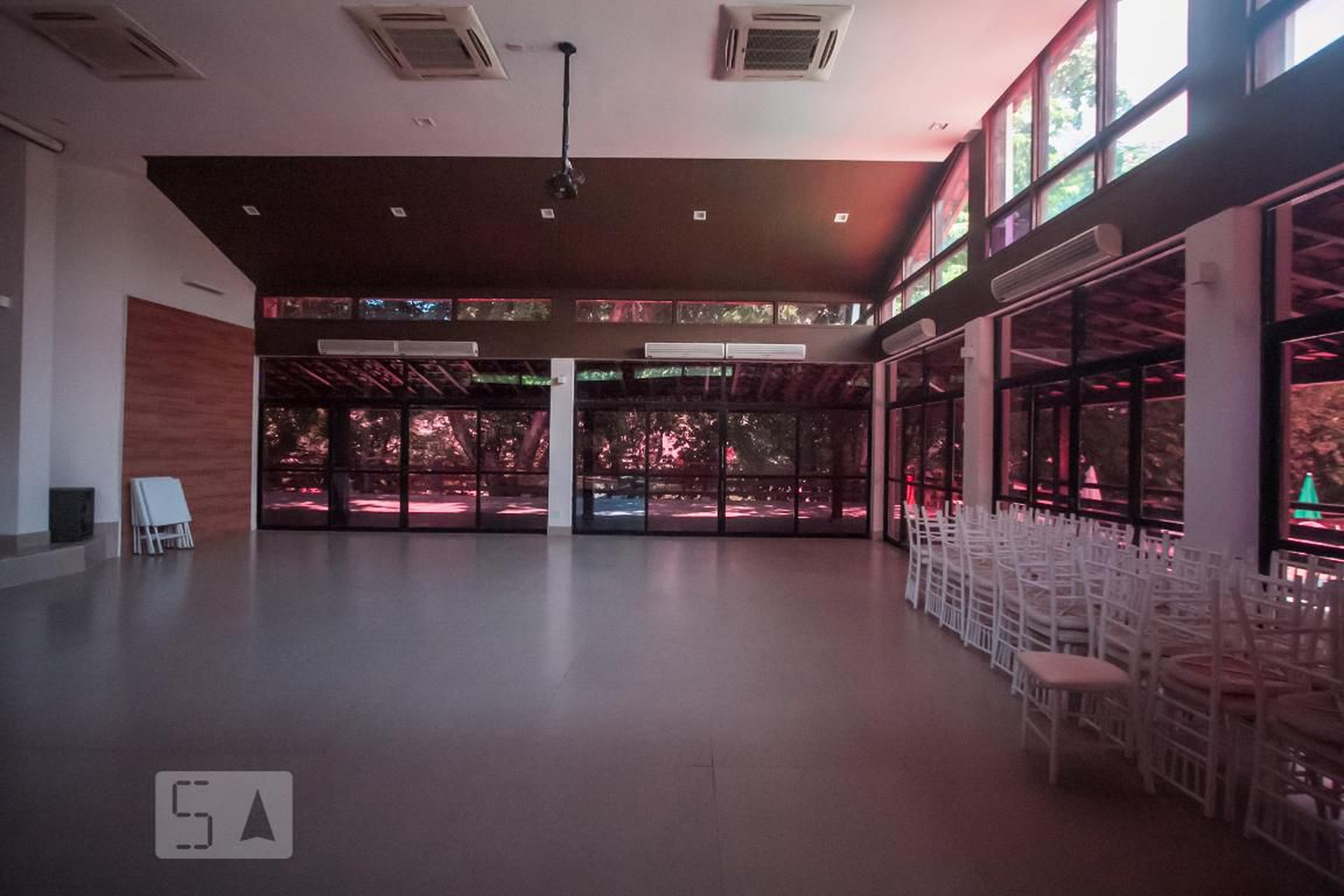 Salão de Festa - Bosque da Mirataia