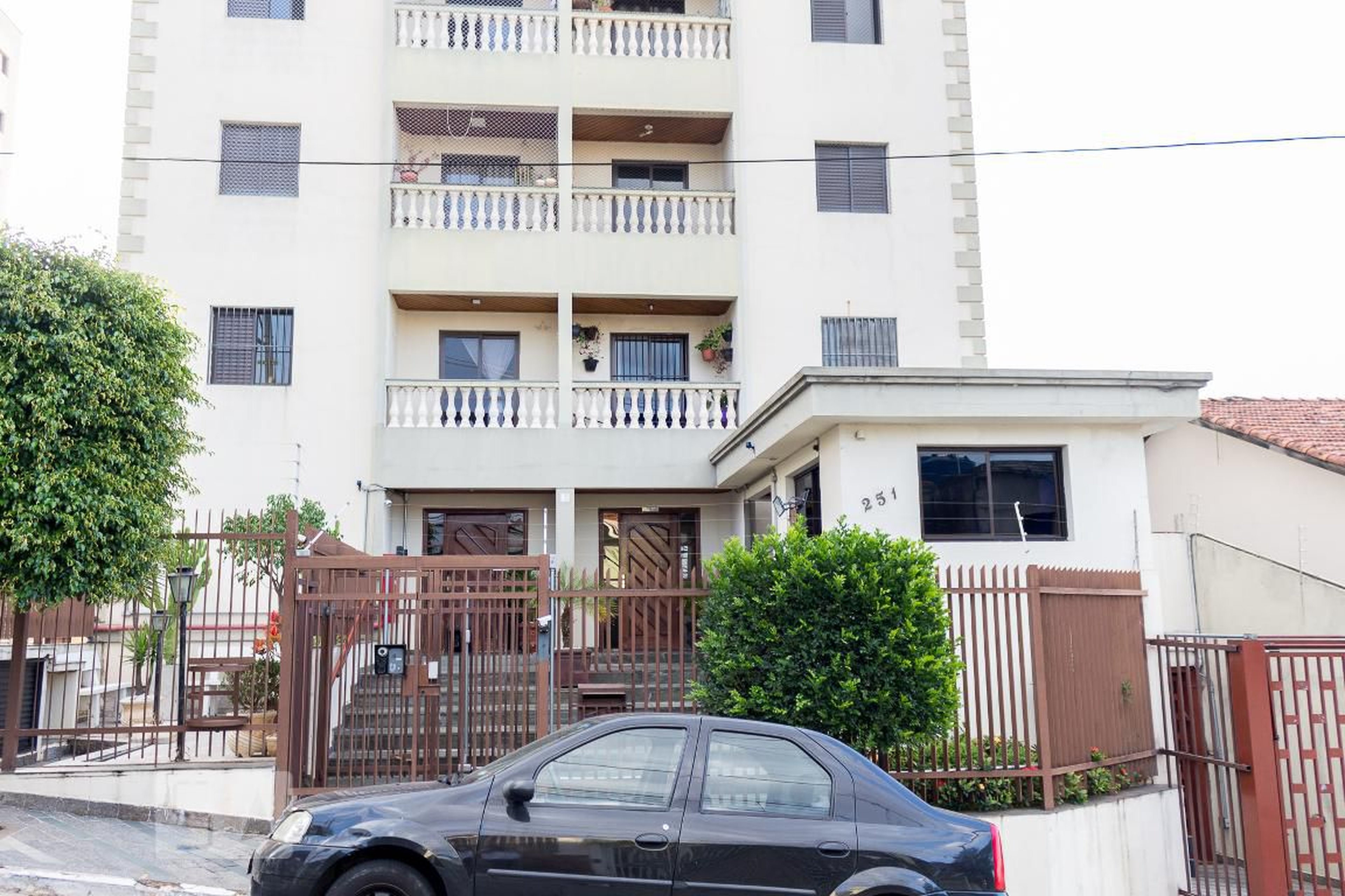 Fachada do Condomínio Condomínio Chapada dos Pássaros