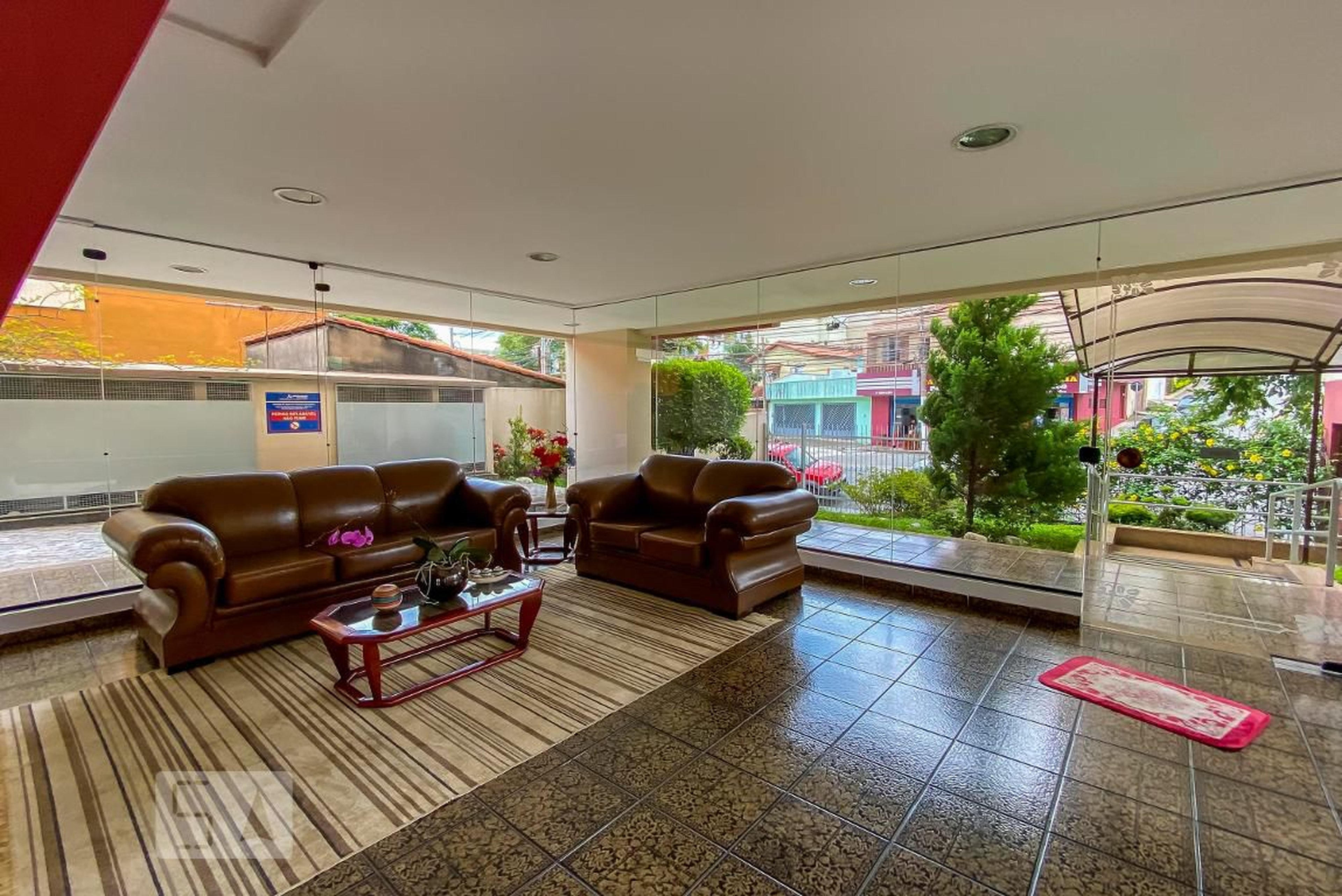 Hall de Entrada Condomínio em Avenida Estados Unidos, 203