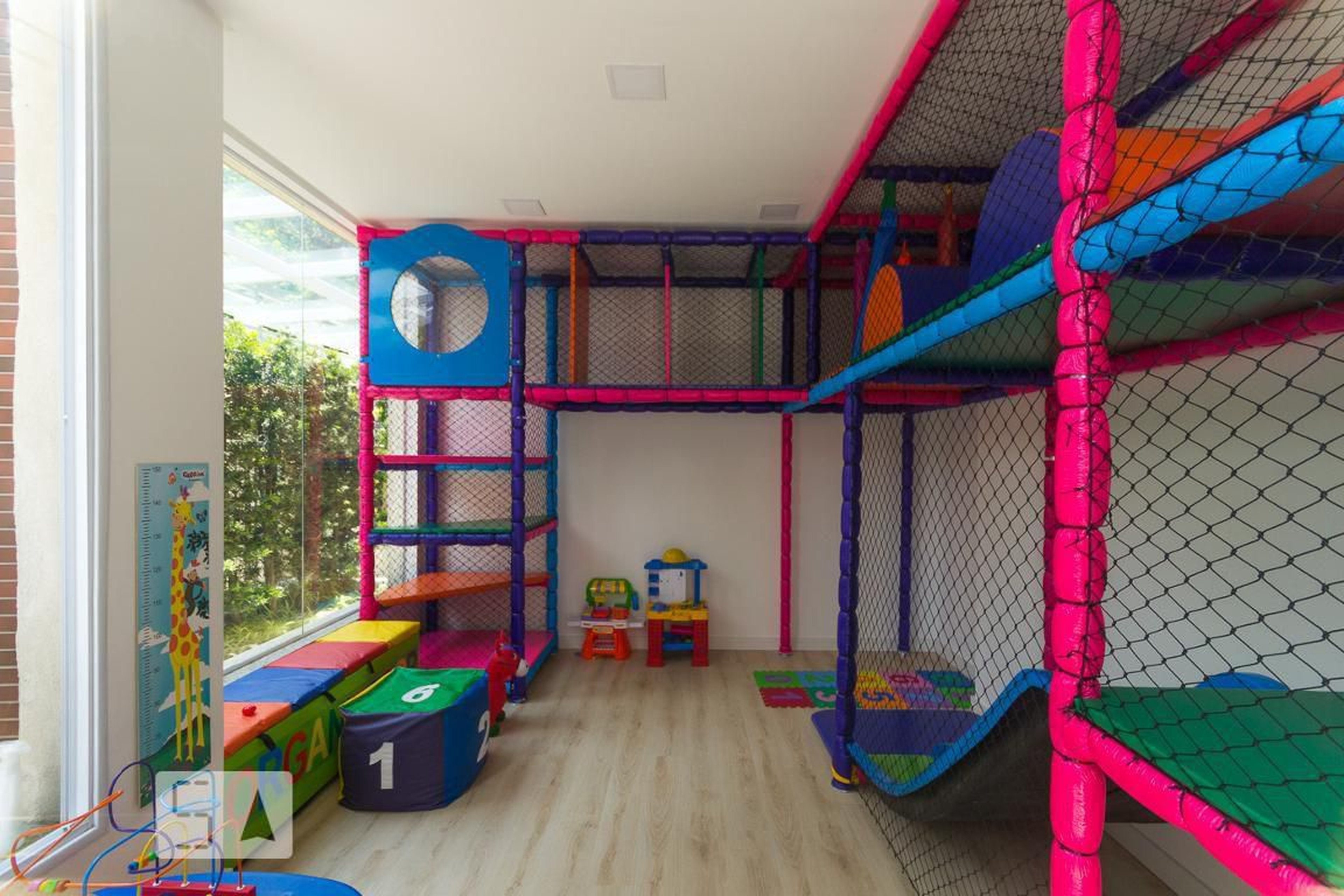 Playground - Edifício Paralelo