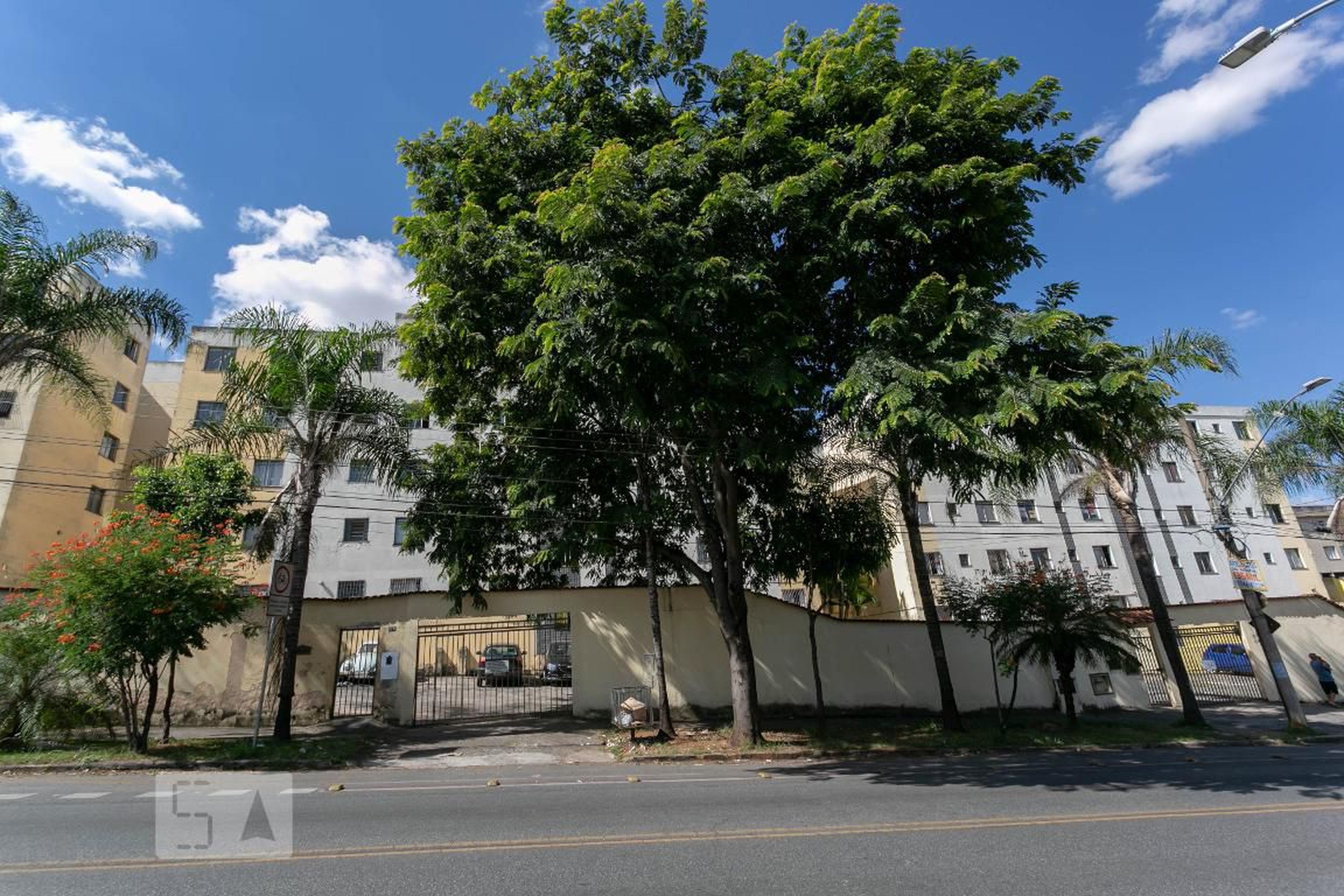 Fachada Condomínio em Rua Ministro Oliveira Salazar, 770