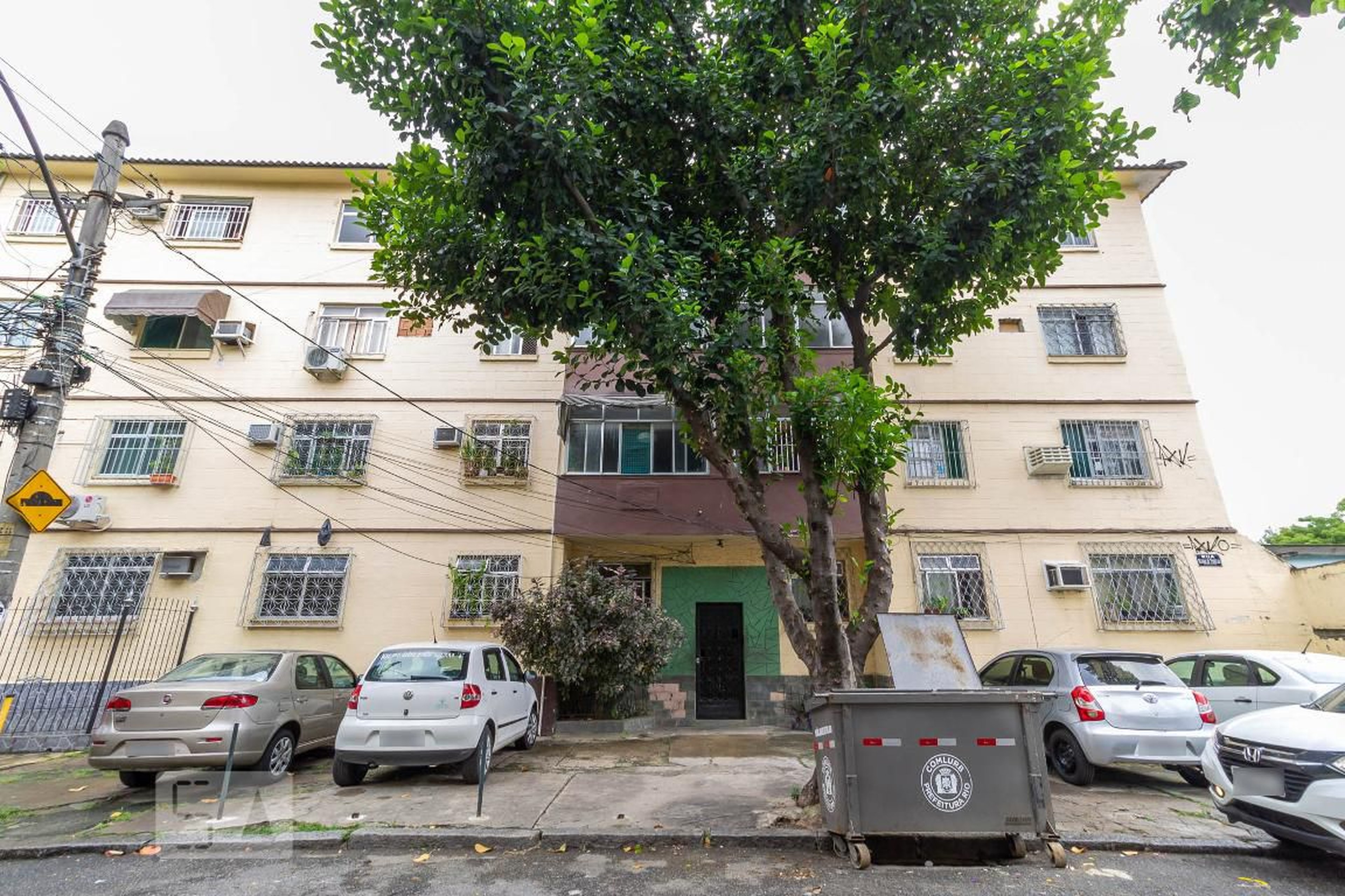 Fachada Condomínio em Rua Reginaldo Pardelha, 121