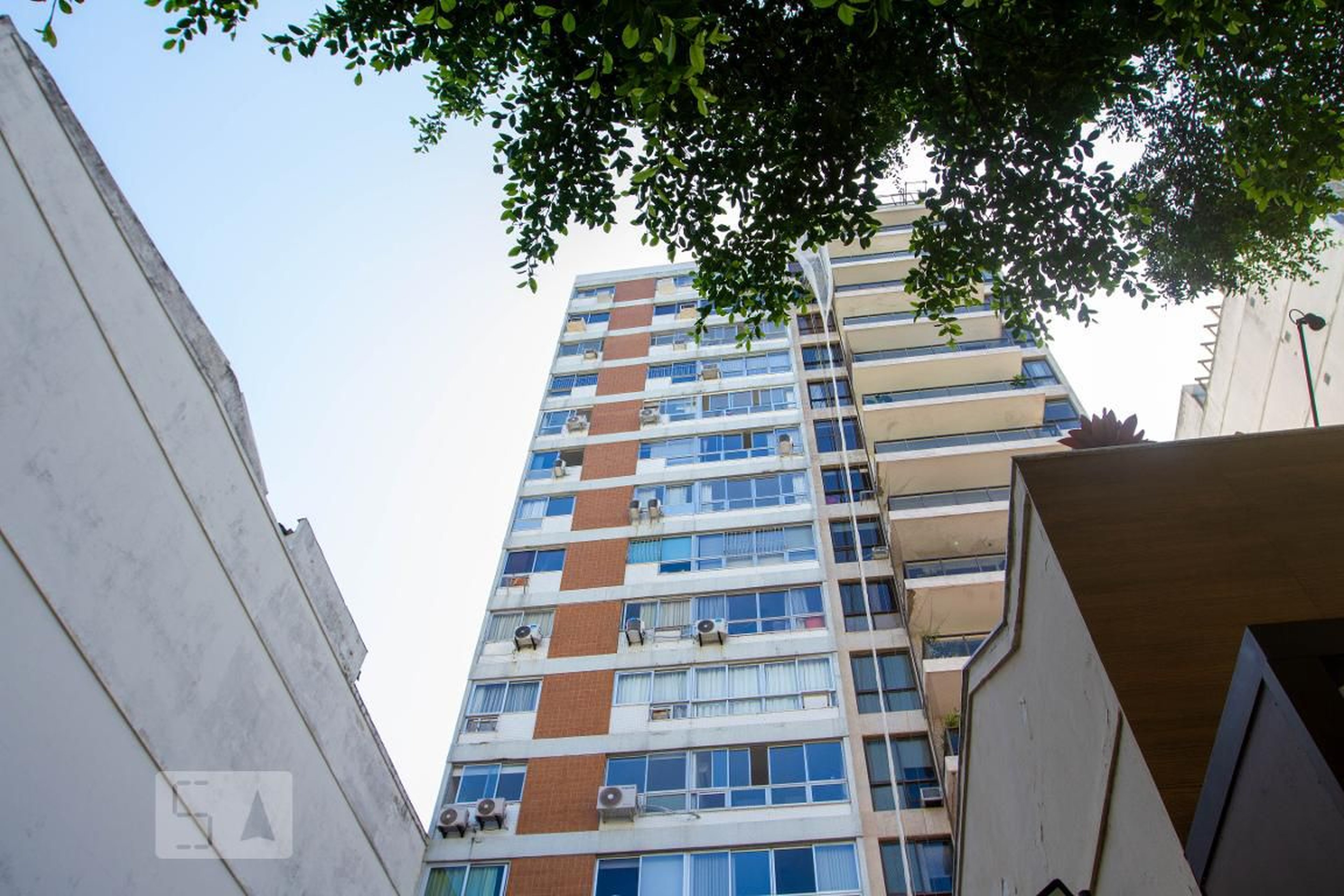 Fachada do Prédio Edifício Tour de France