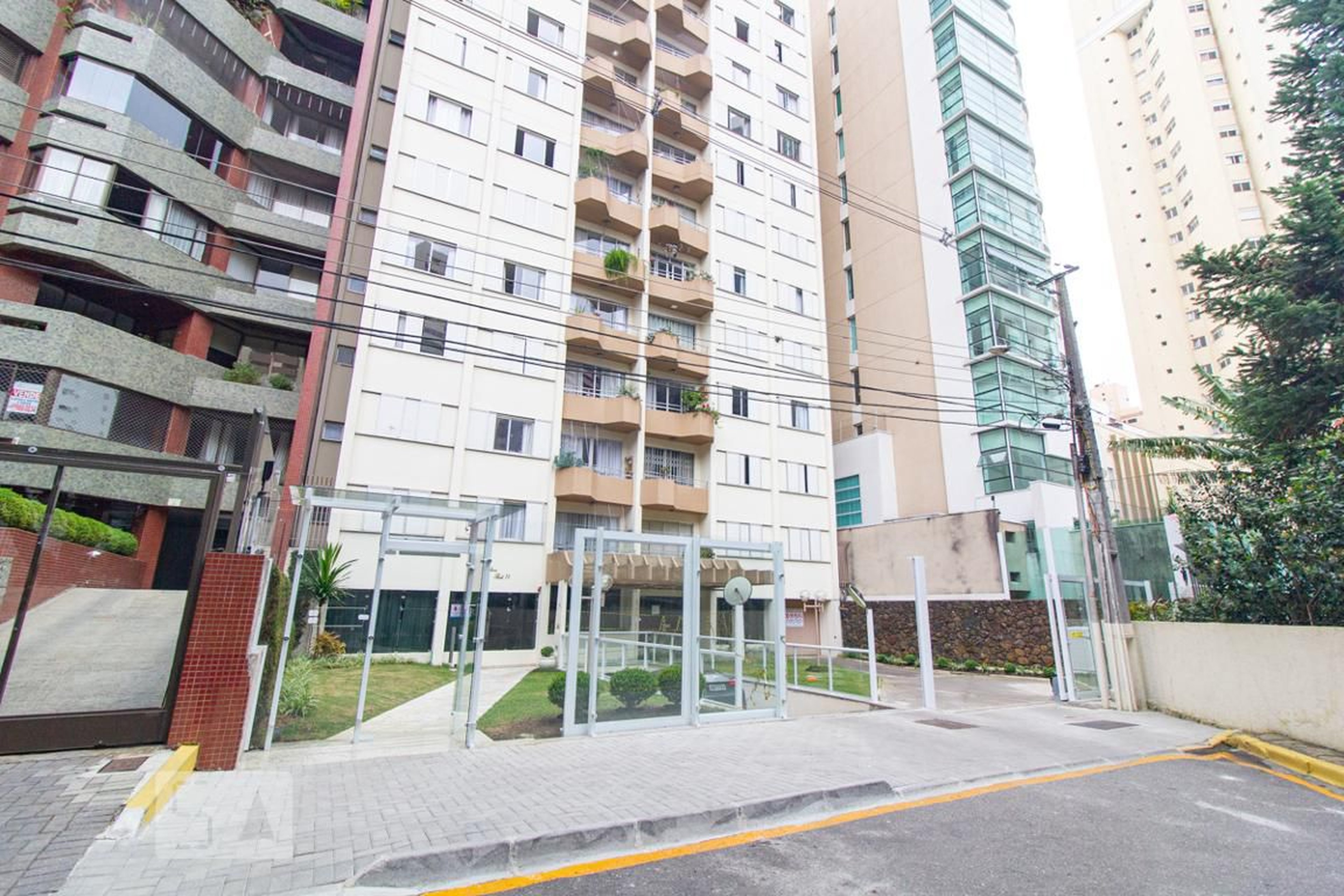 Fachada do Prédio Condomínio em Rua Bruno Filgueira, 73