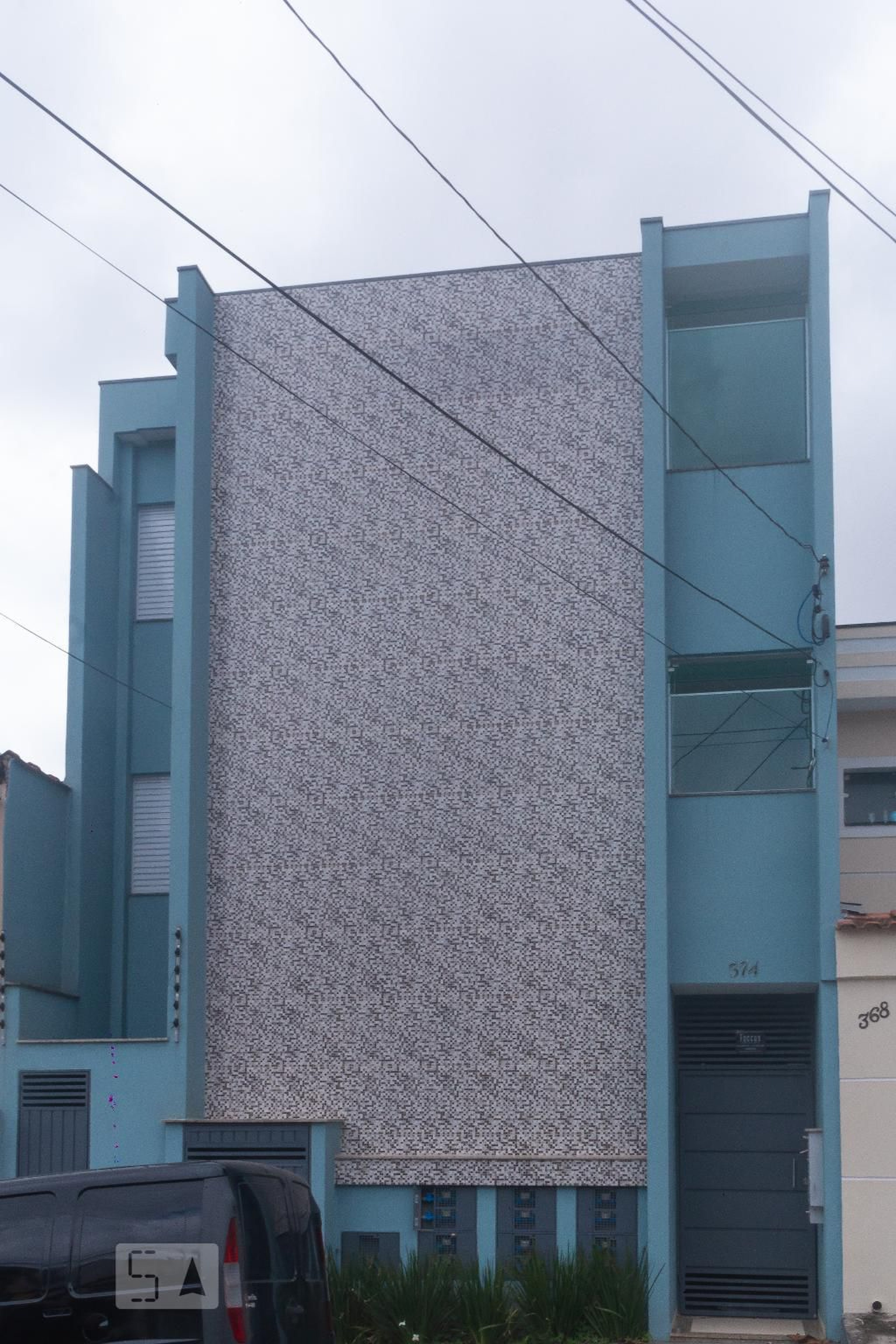 Fachada do Condomínio Condomínio em Rua São Roberto, 374