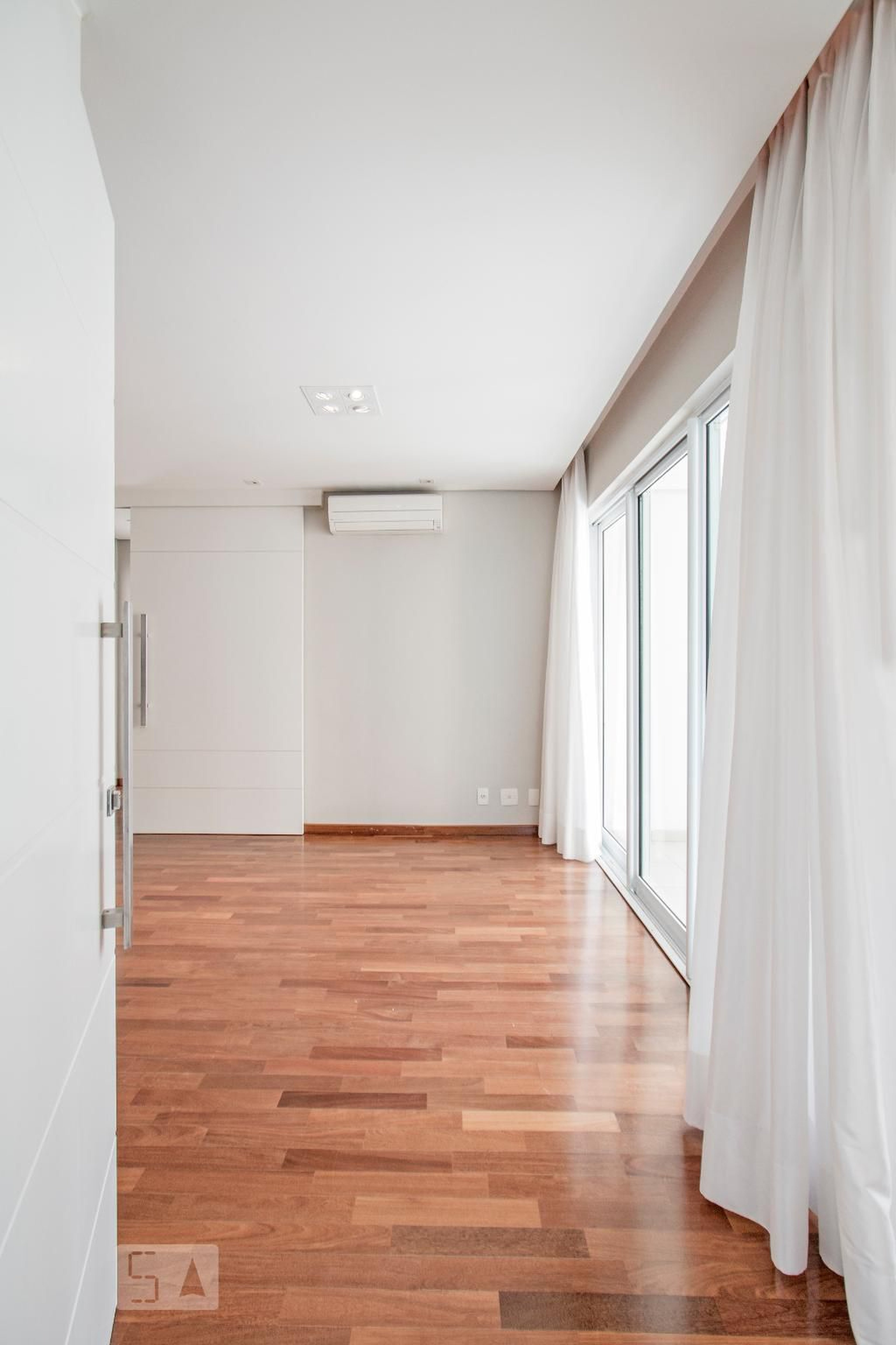 Entrada - Edifício Cia dos Amigos