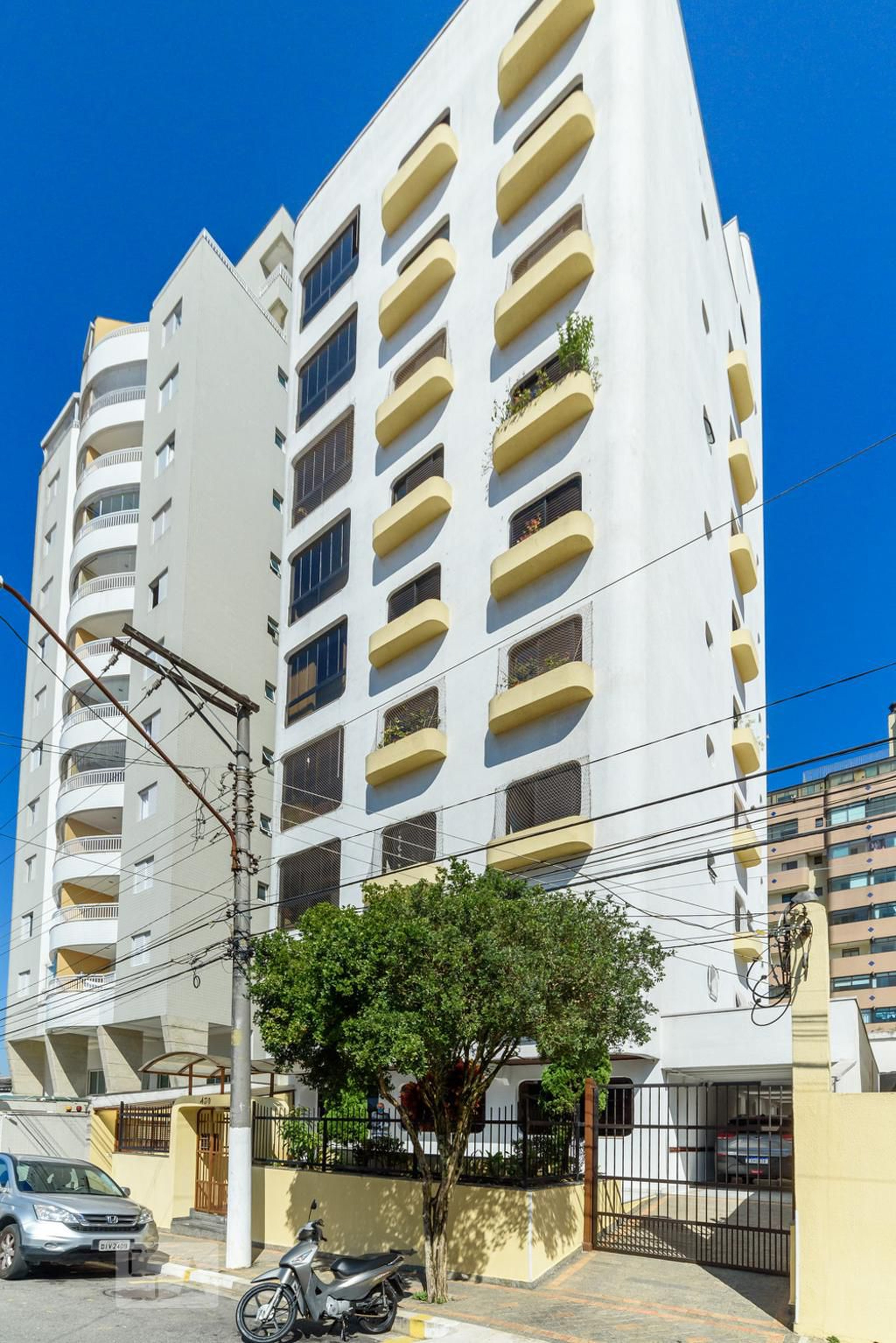 Fachada do Condomínio Condomínio Saint Michael Residence