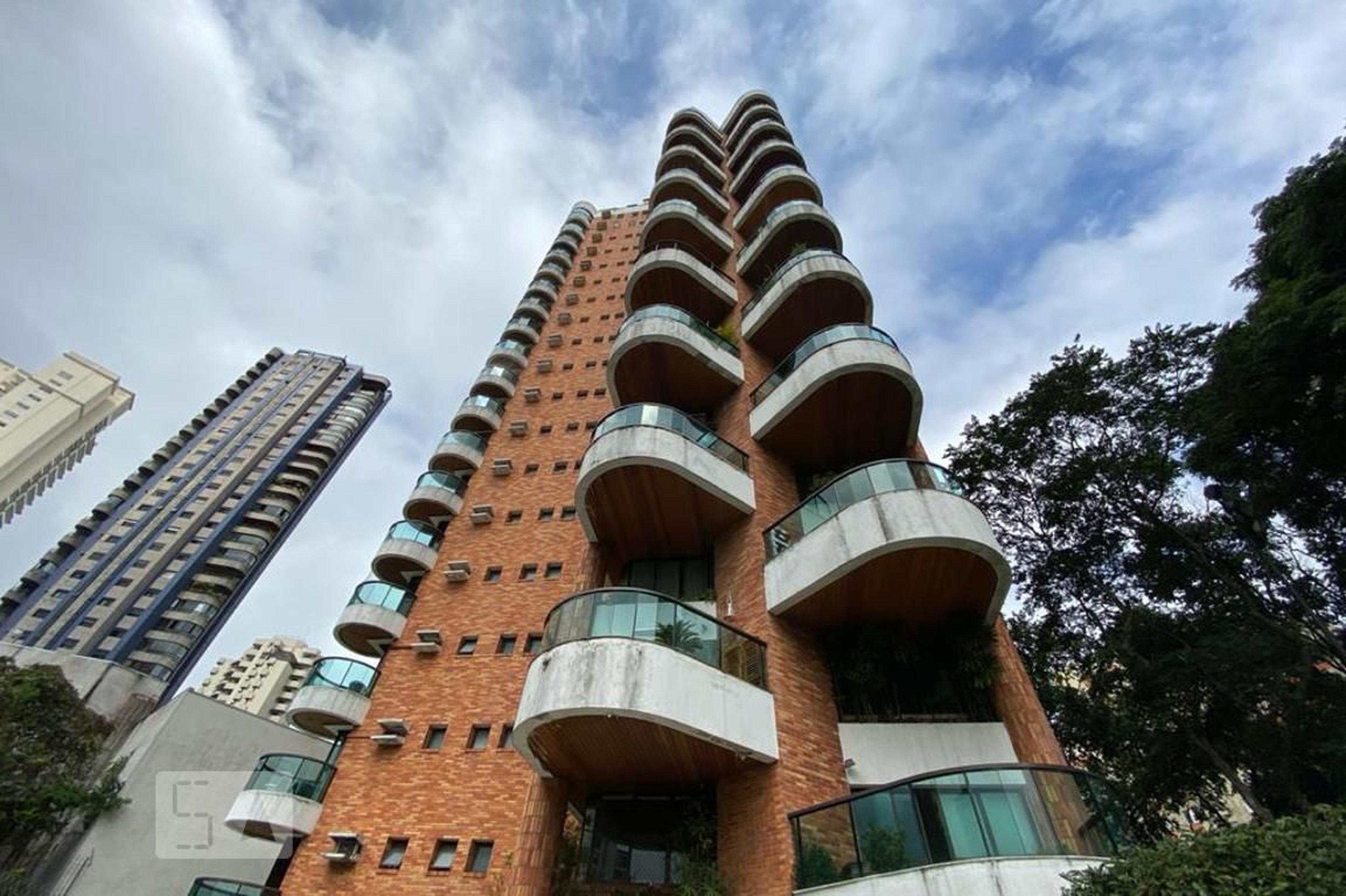 Fachada Condomínio em Avenida José Galante, 750