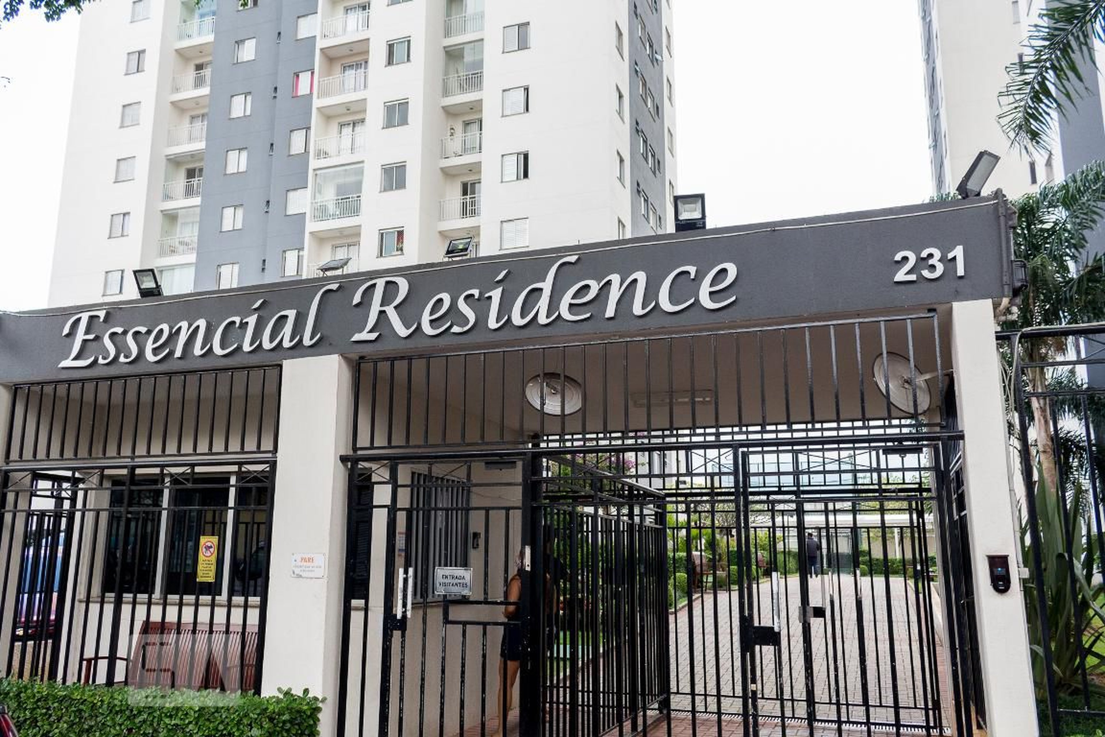 Fachada do Condomínio Condomínio Essencial Residence