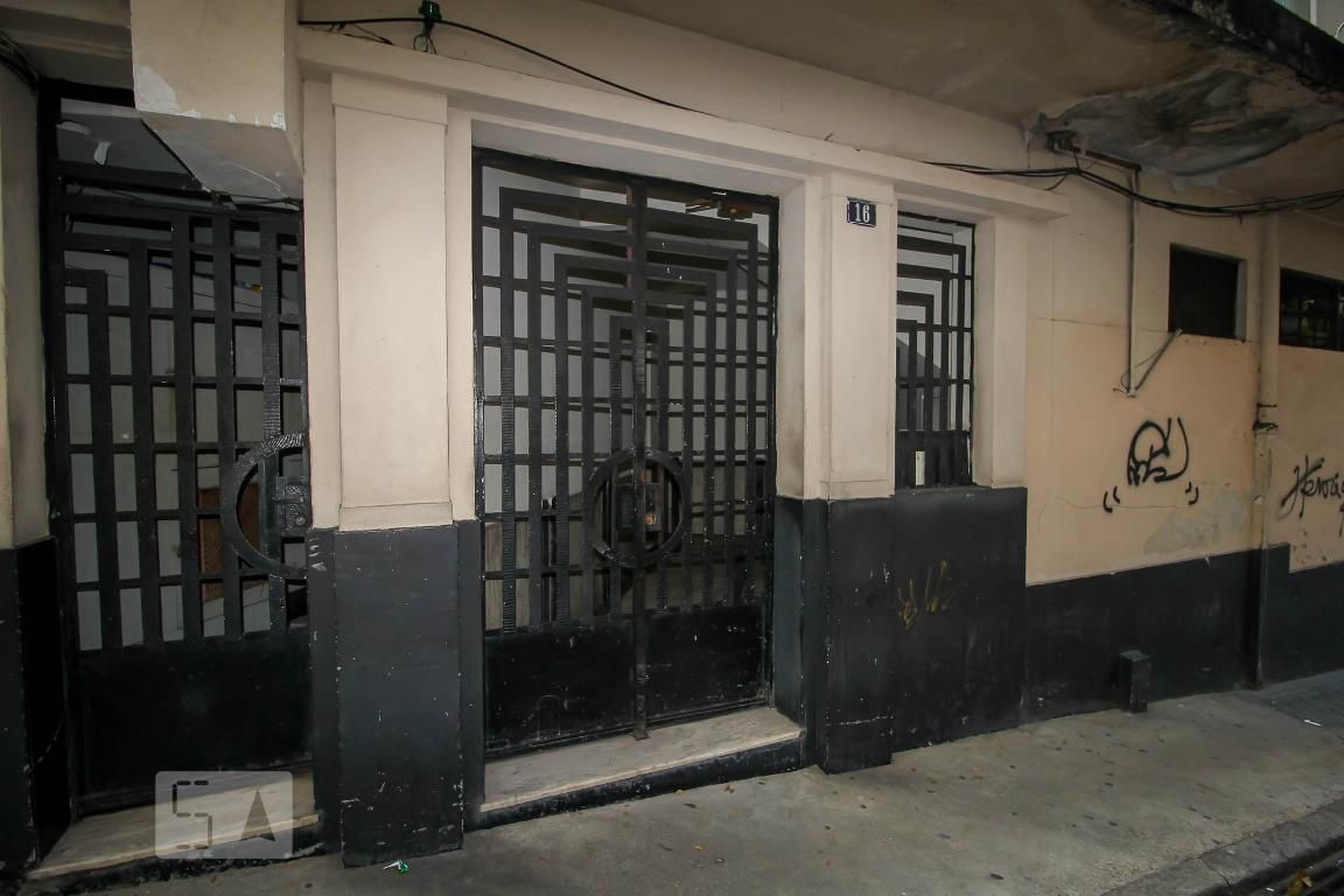 Entrada do Prédio - null