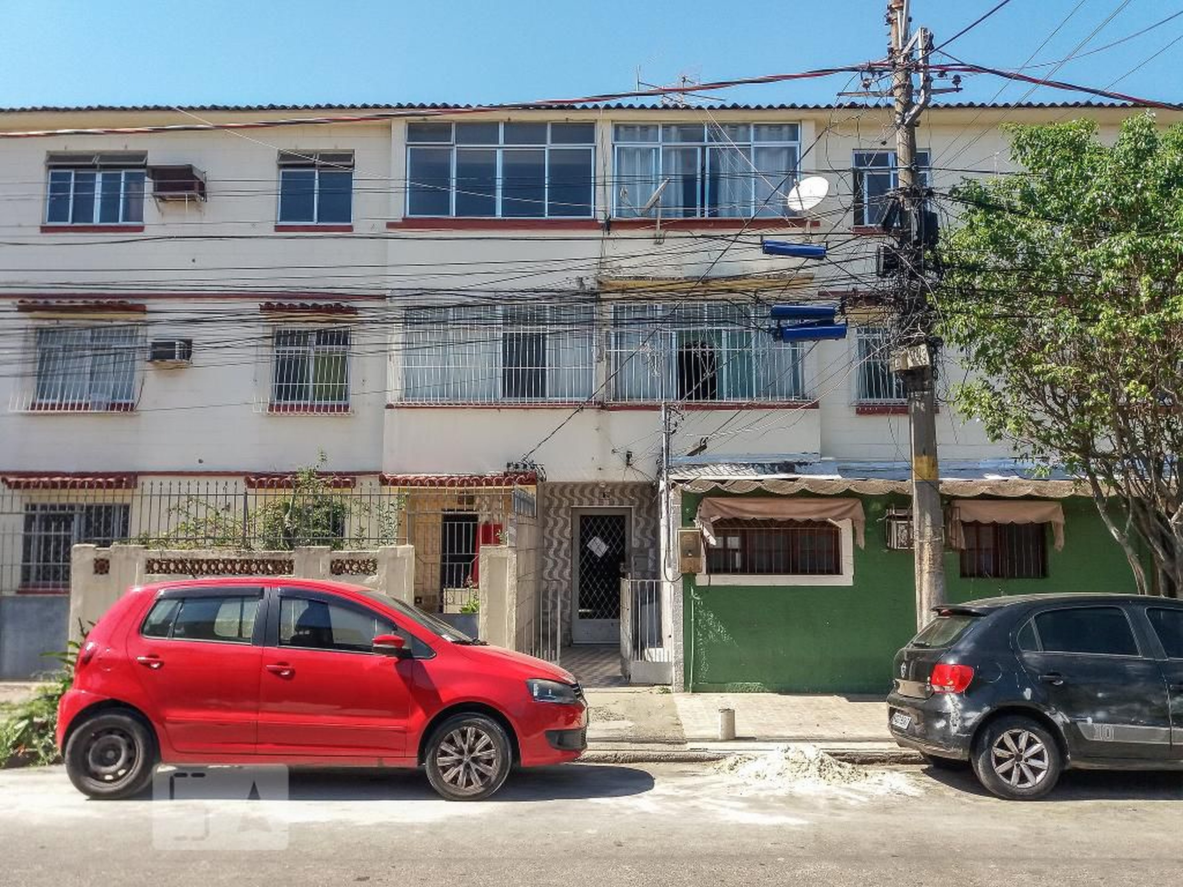 Fachada do Prédio Condomínio em Rua Canudos, 72