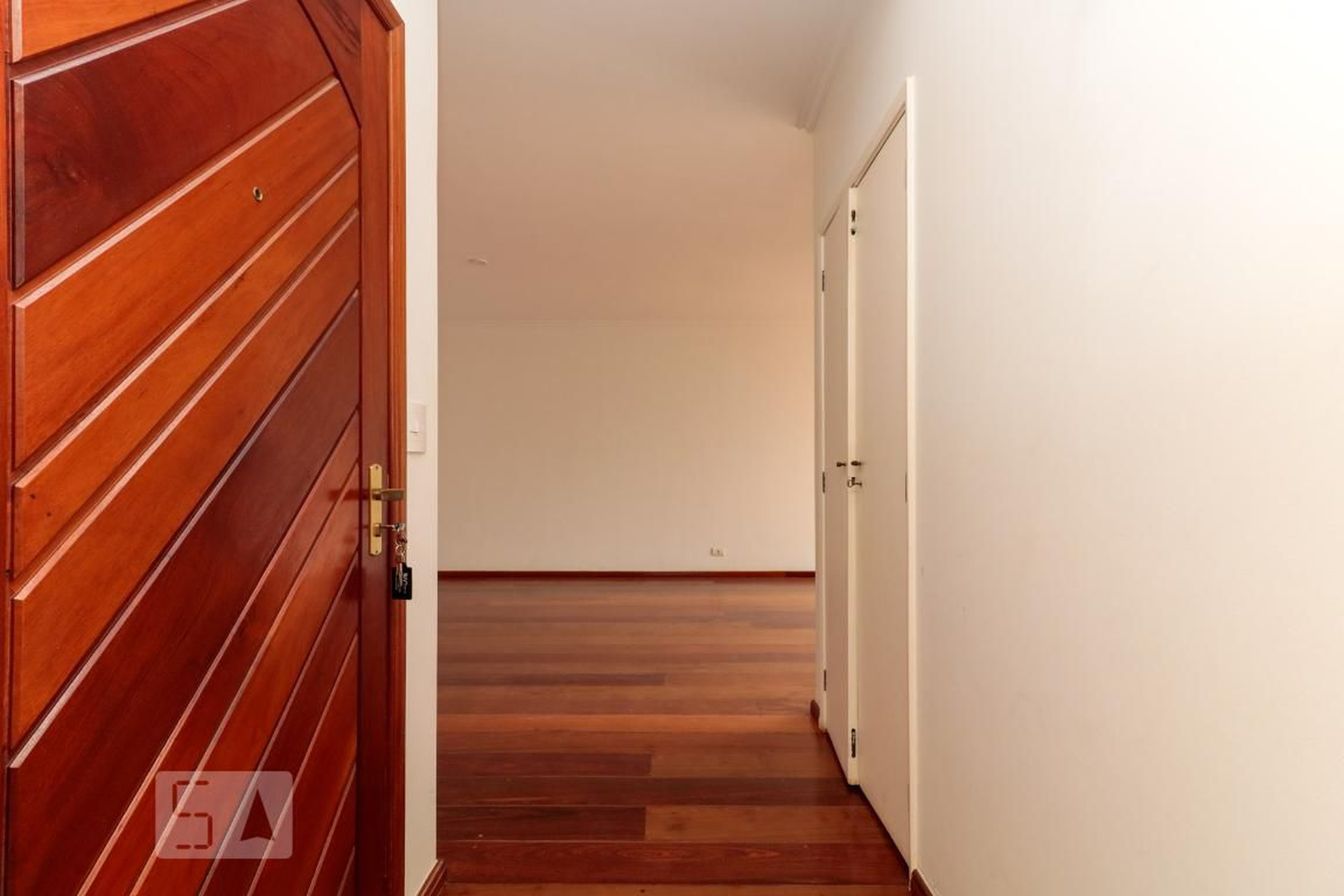 Entrada - Edifício Long Champs