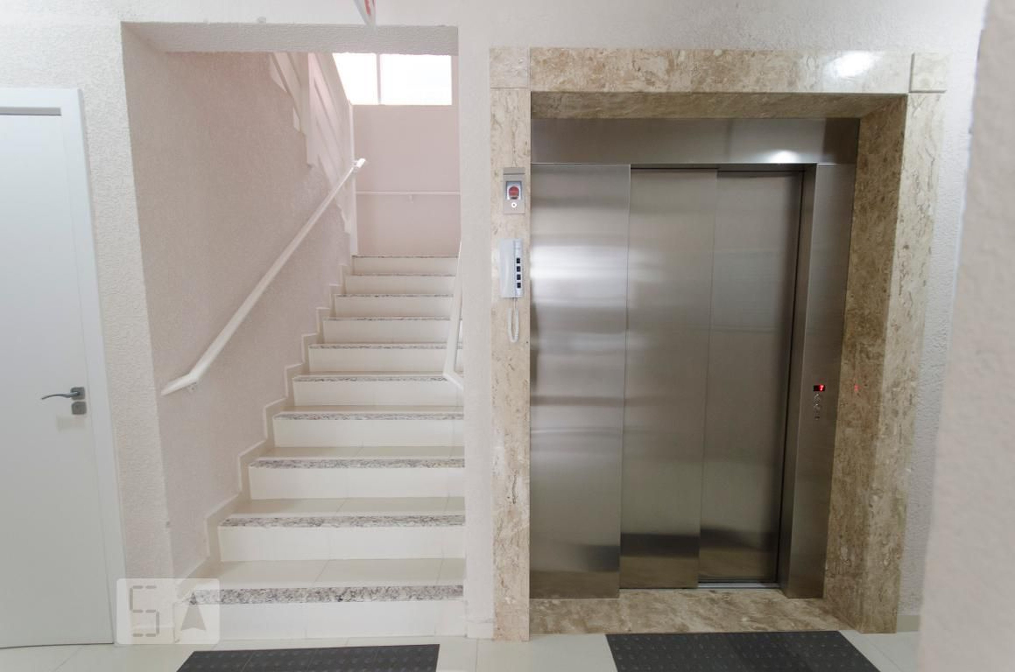 Elevador - Residencial Della Giustina II