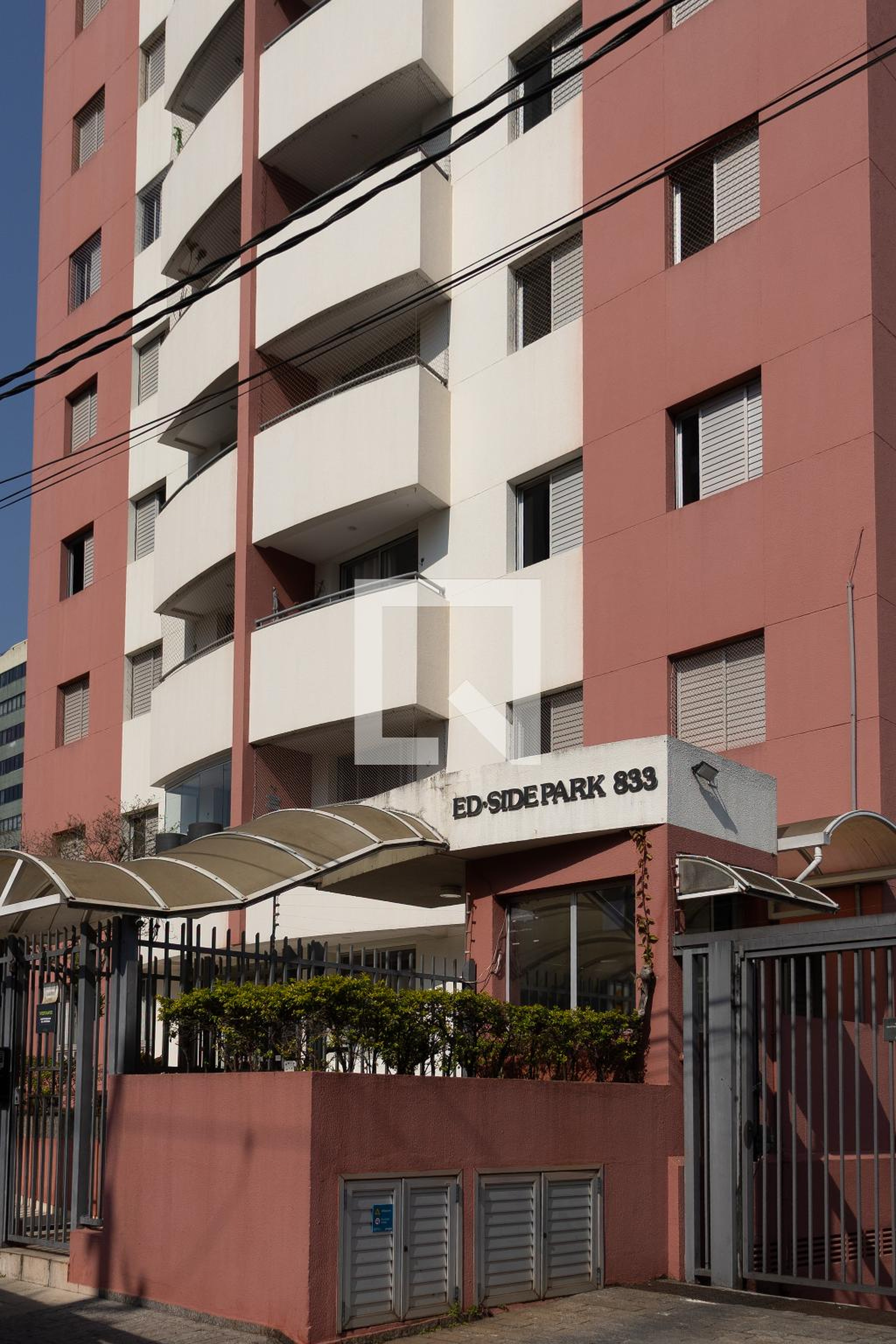 Fachada Condomínio Side Park