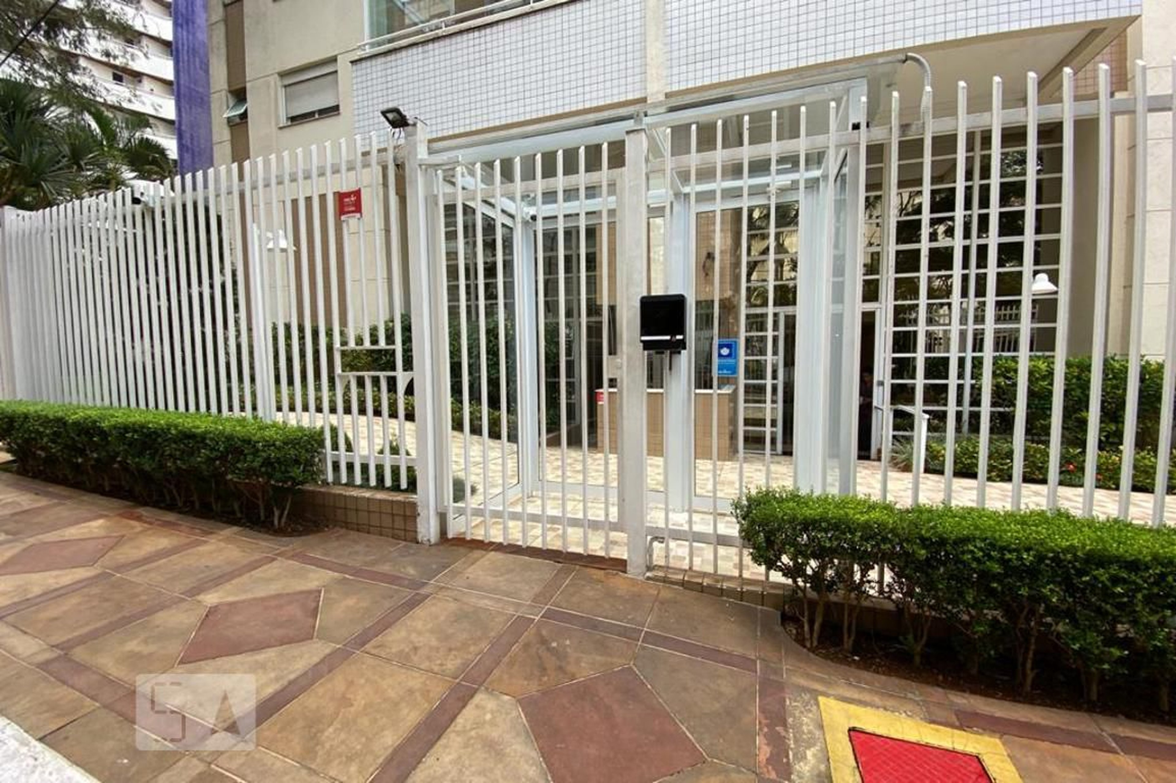 Entrada - New Hampton