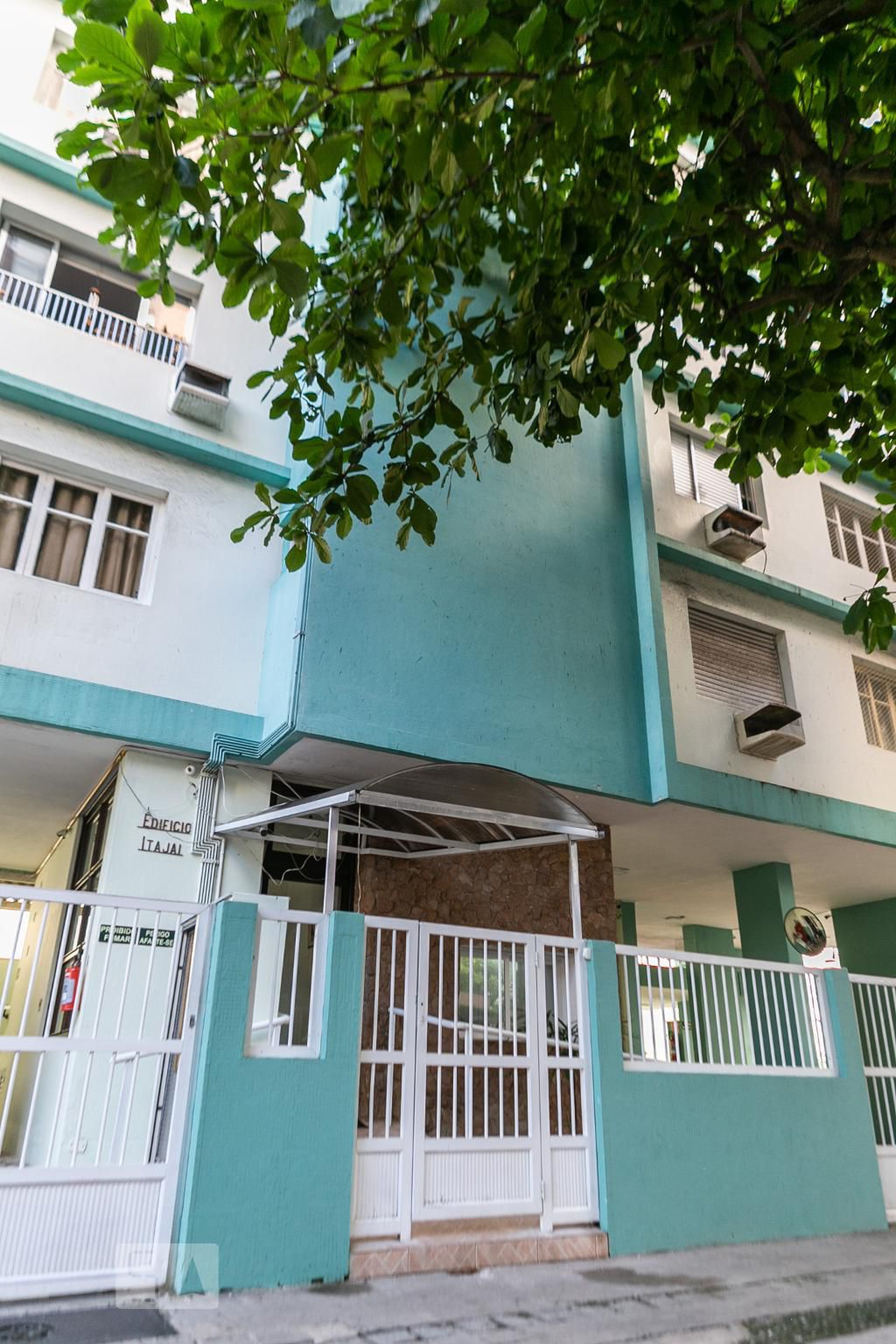 Fachada Condomínio em Avenida Marechal Floriano Peixoto, 234