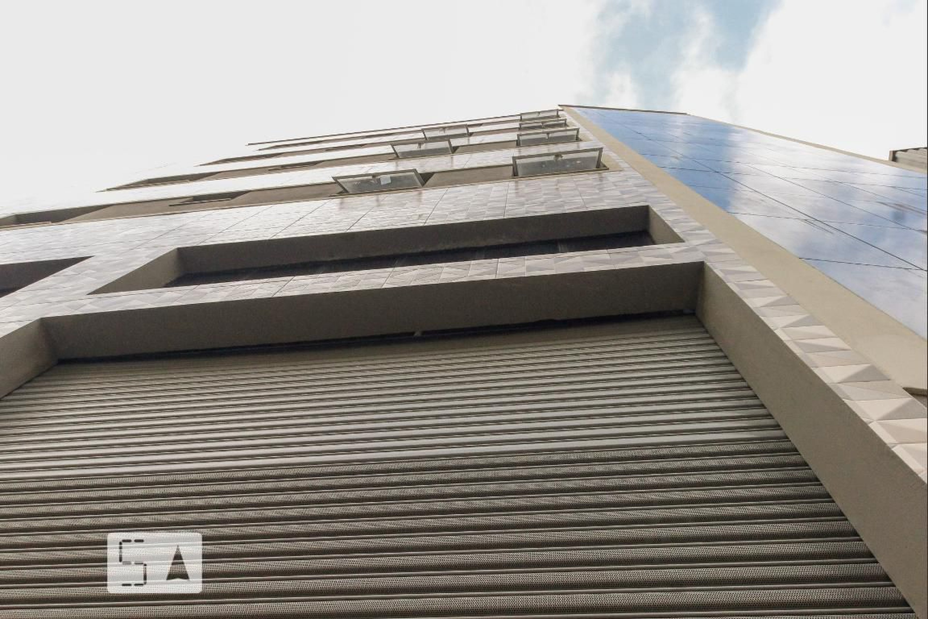 Fachada Condomínio em Rua Marcos Arruda, 556