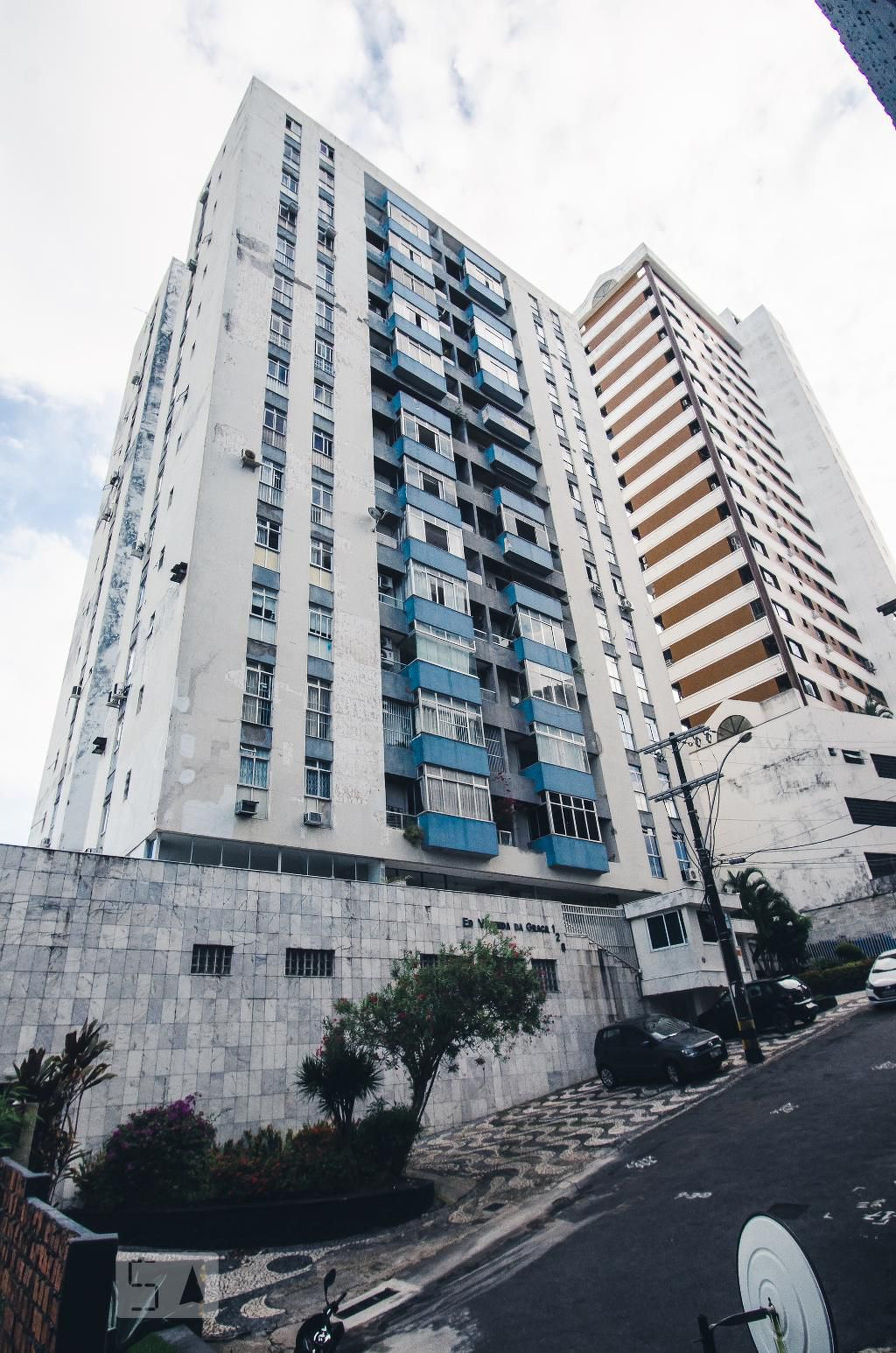 Fachada do Condomínio Condomínio Caravelle