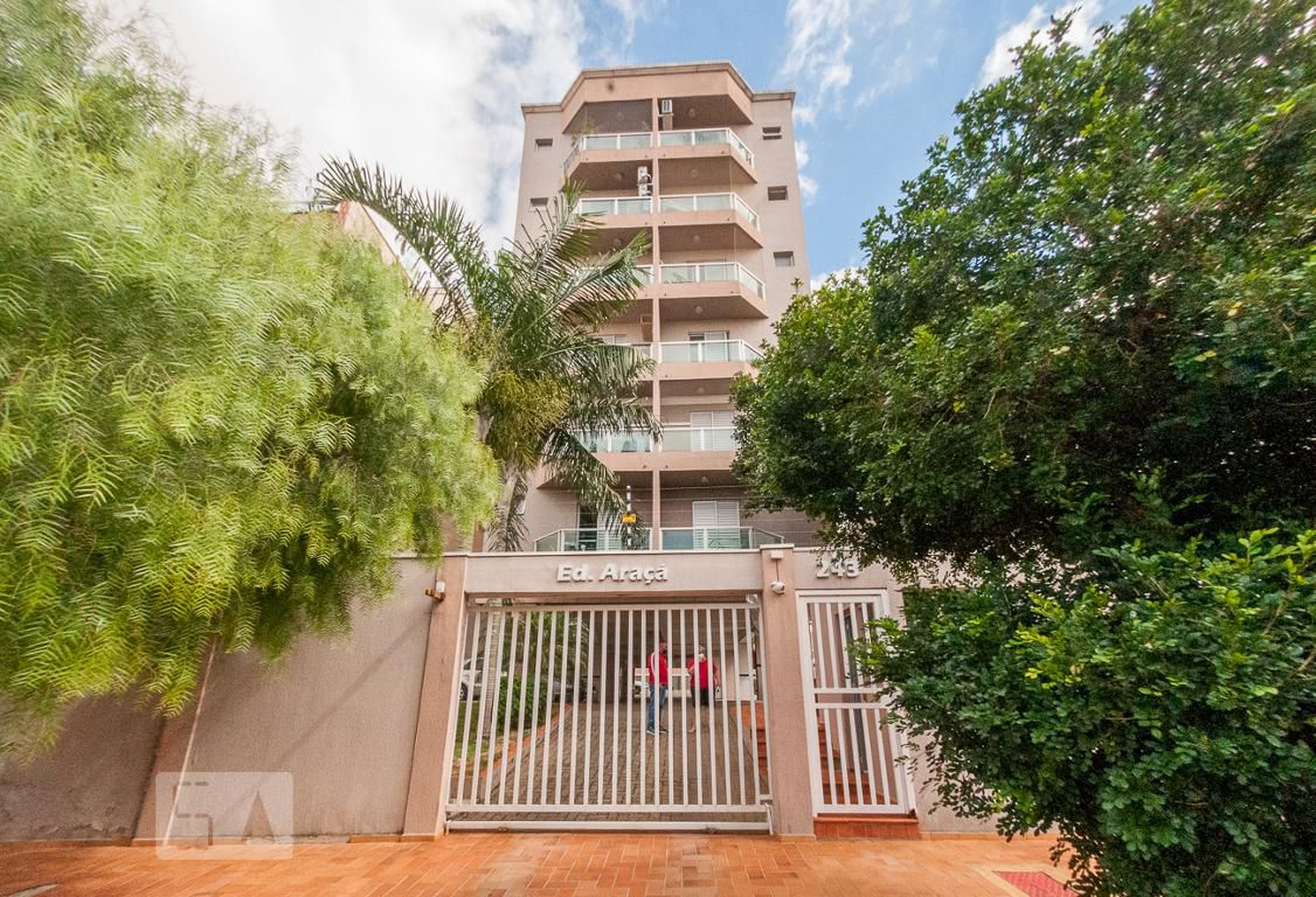 Fachada do Prédio Condomínio Araçá