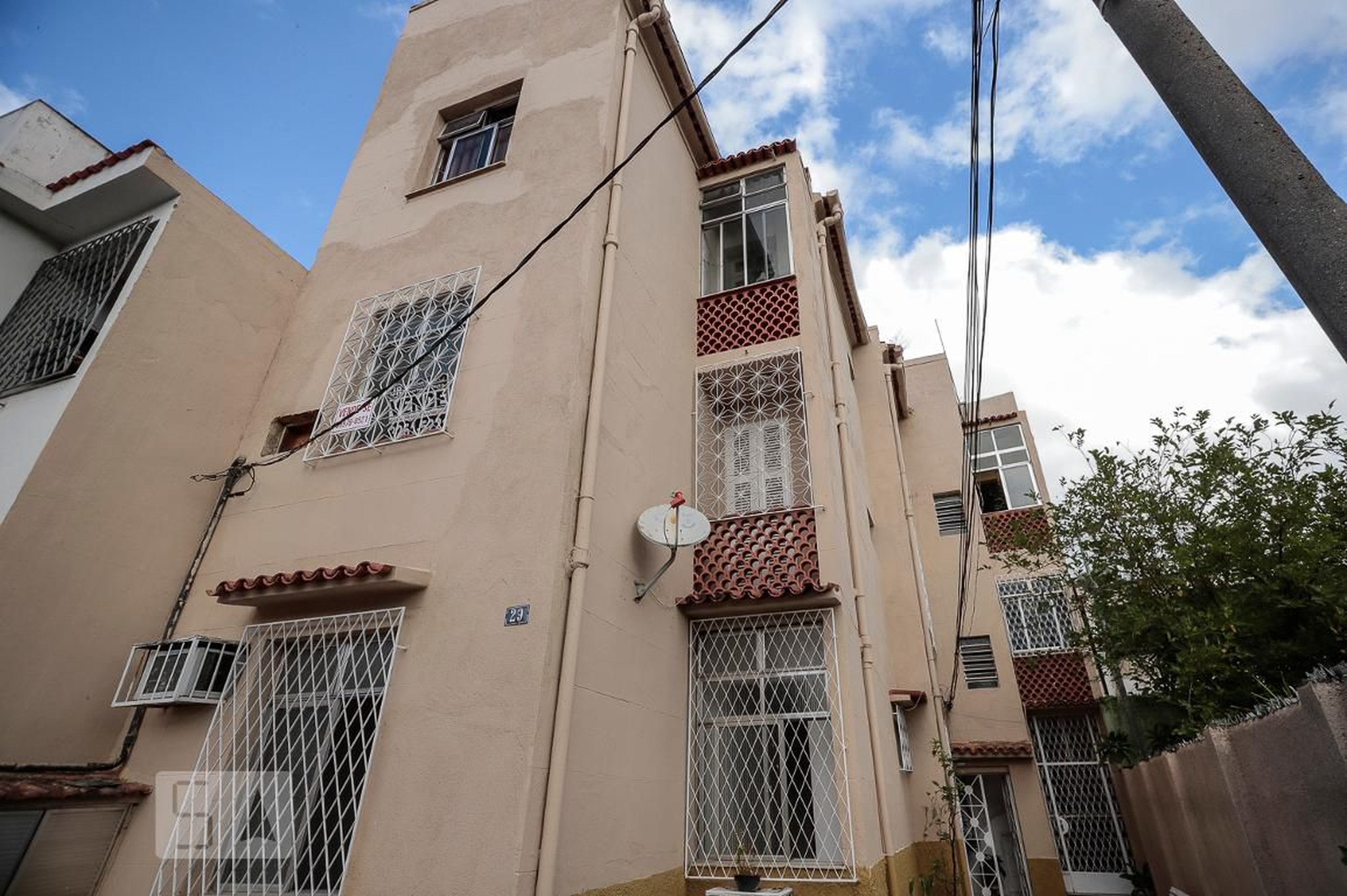 Fachada Condomínio em Rua Manuel Martins, 29