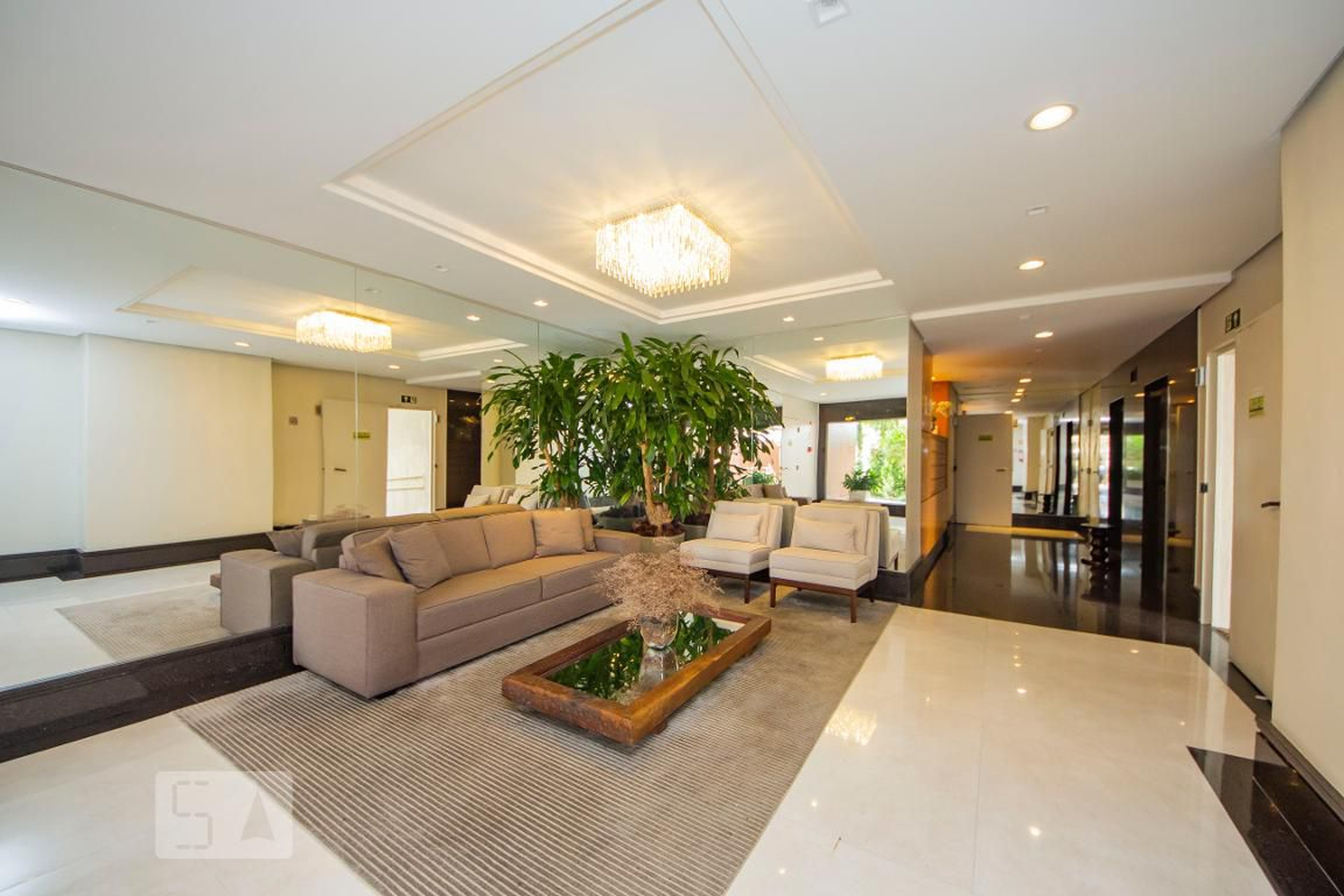 Fachada do Condomínio Edifício New England