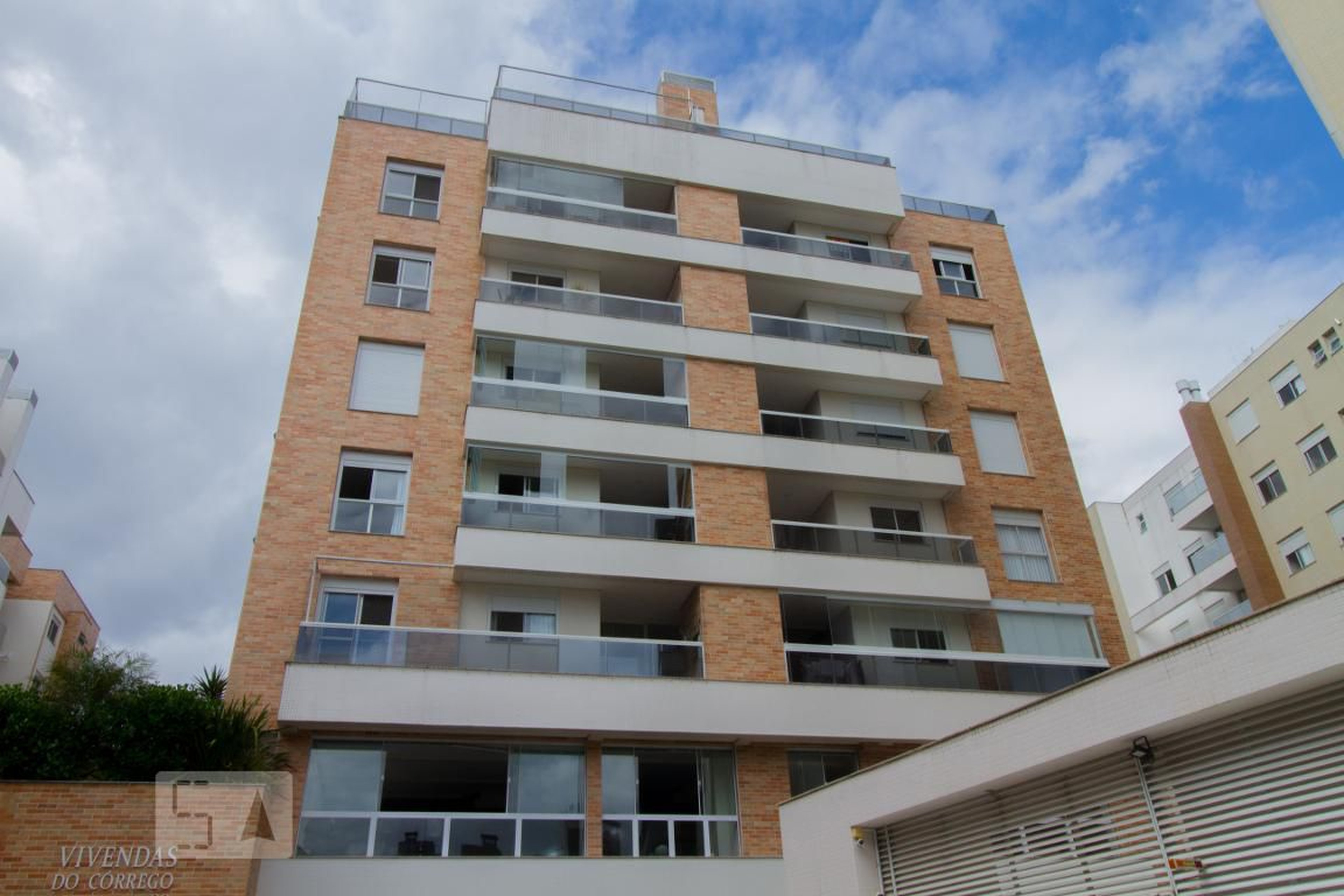 Fachada Condomínio Vivendas do Córrego