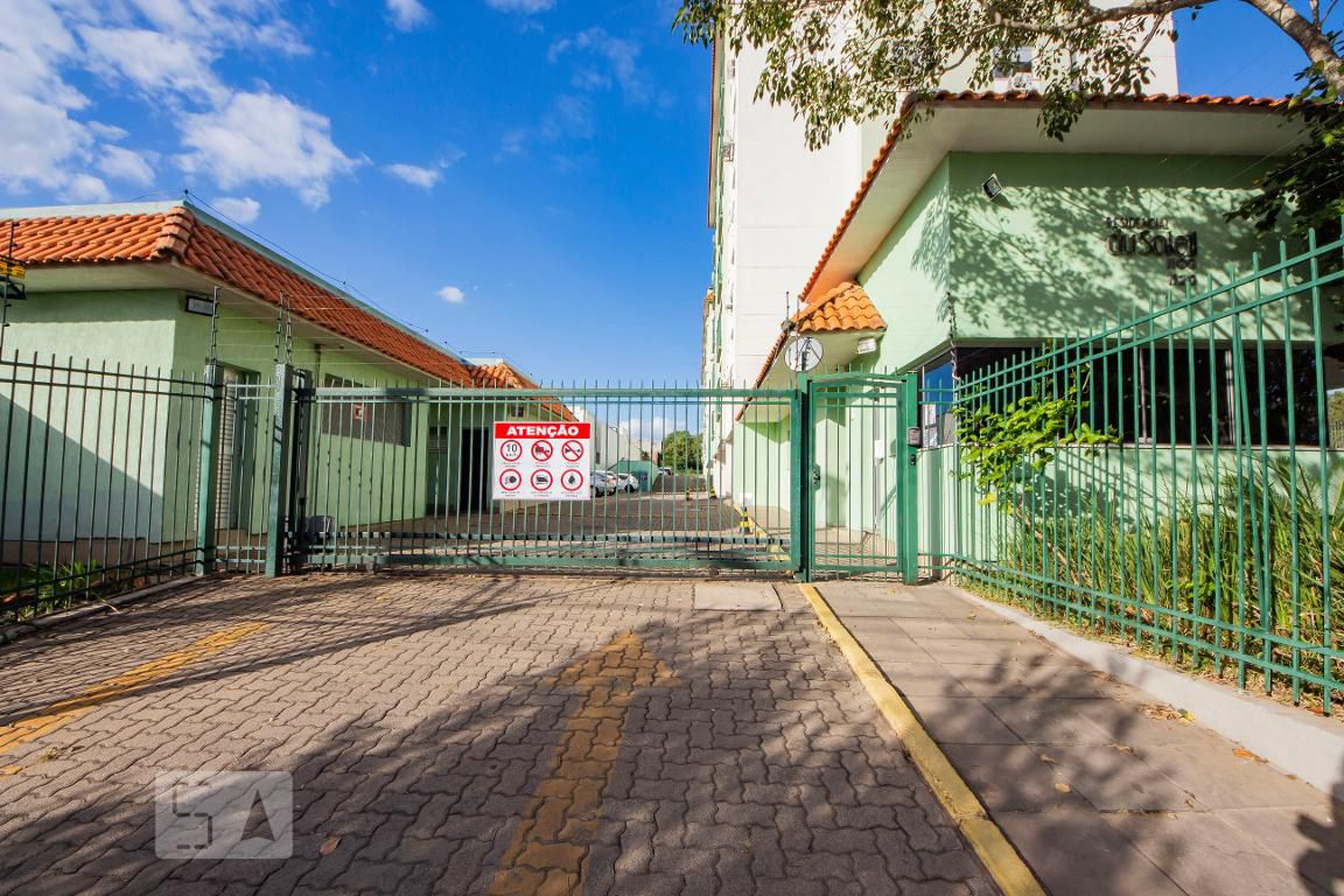 Fachada do Condomínio Condomínio Du Soleil