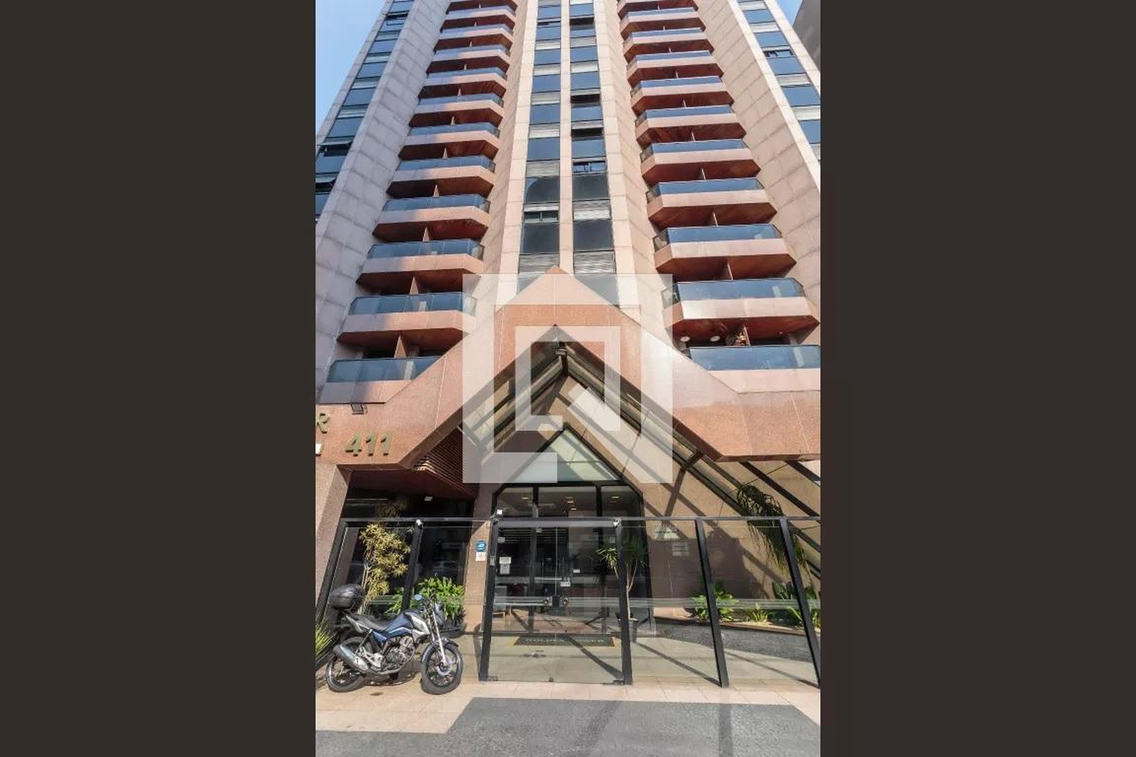 Fachada Condomínio Golden Tower Residence