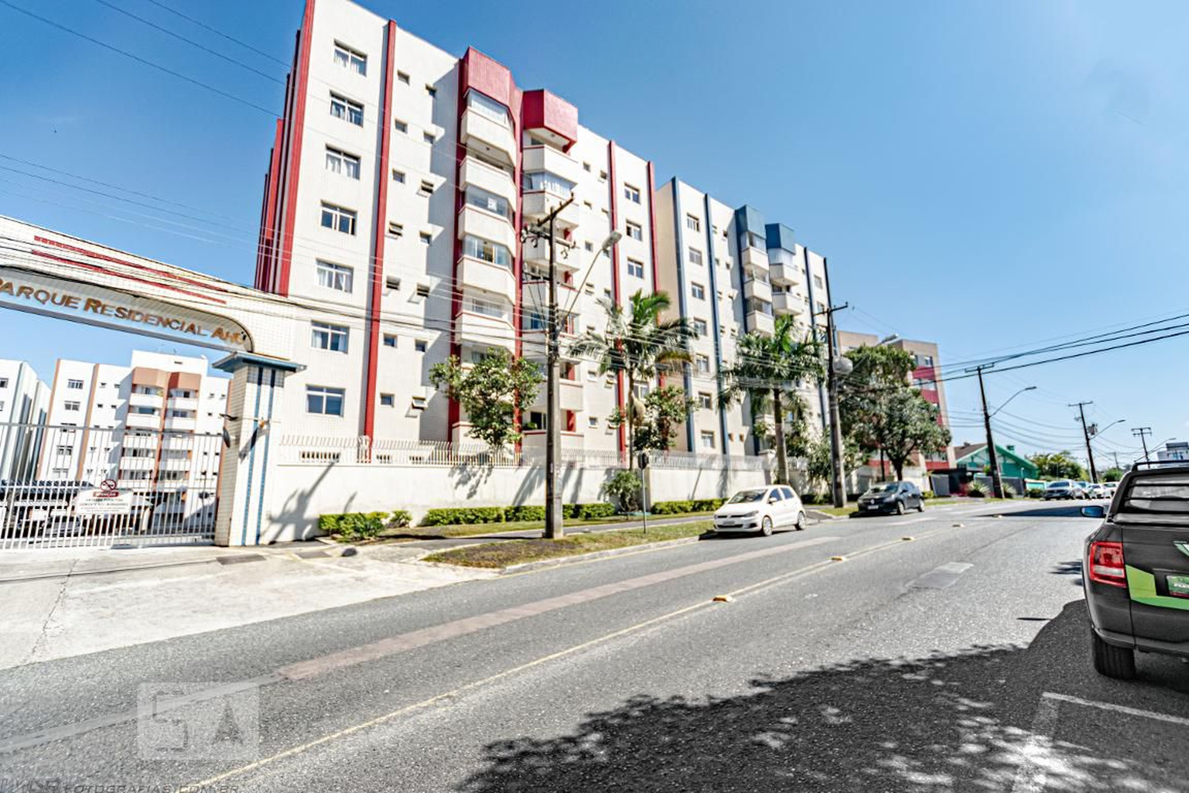 Fachada Condomínio Parque Residencial Ahú