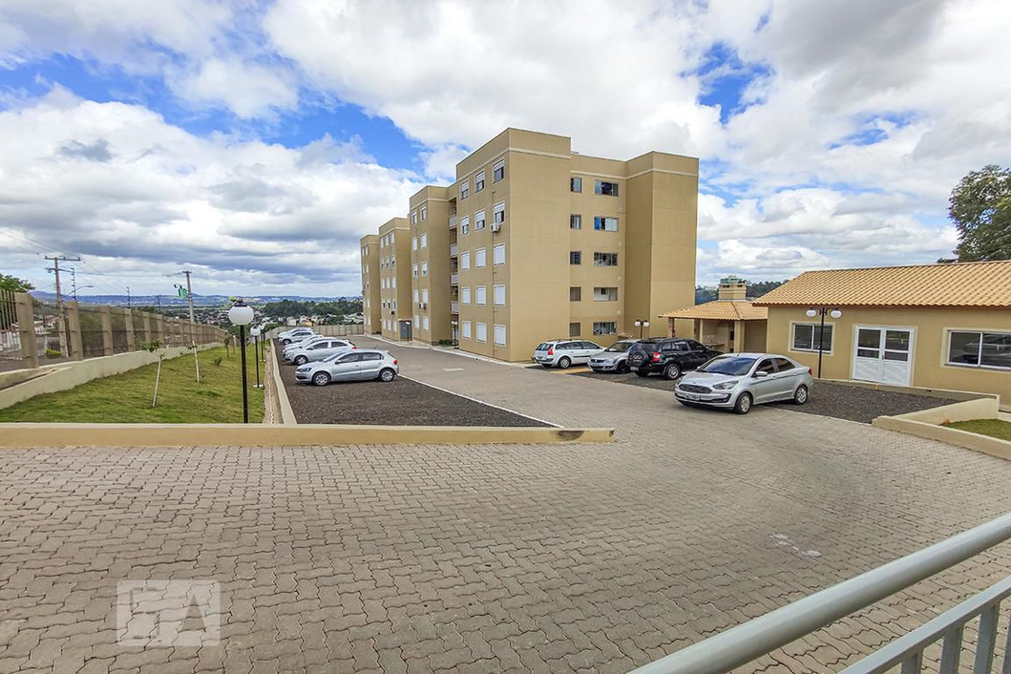 Condomínio - Residencial Jardim Alegre