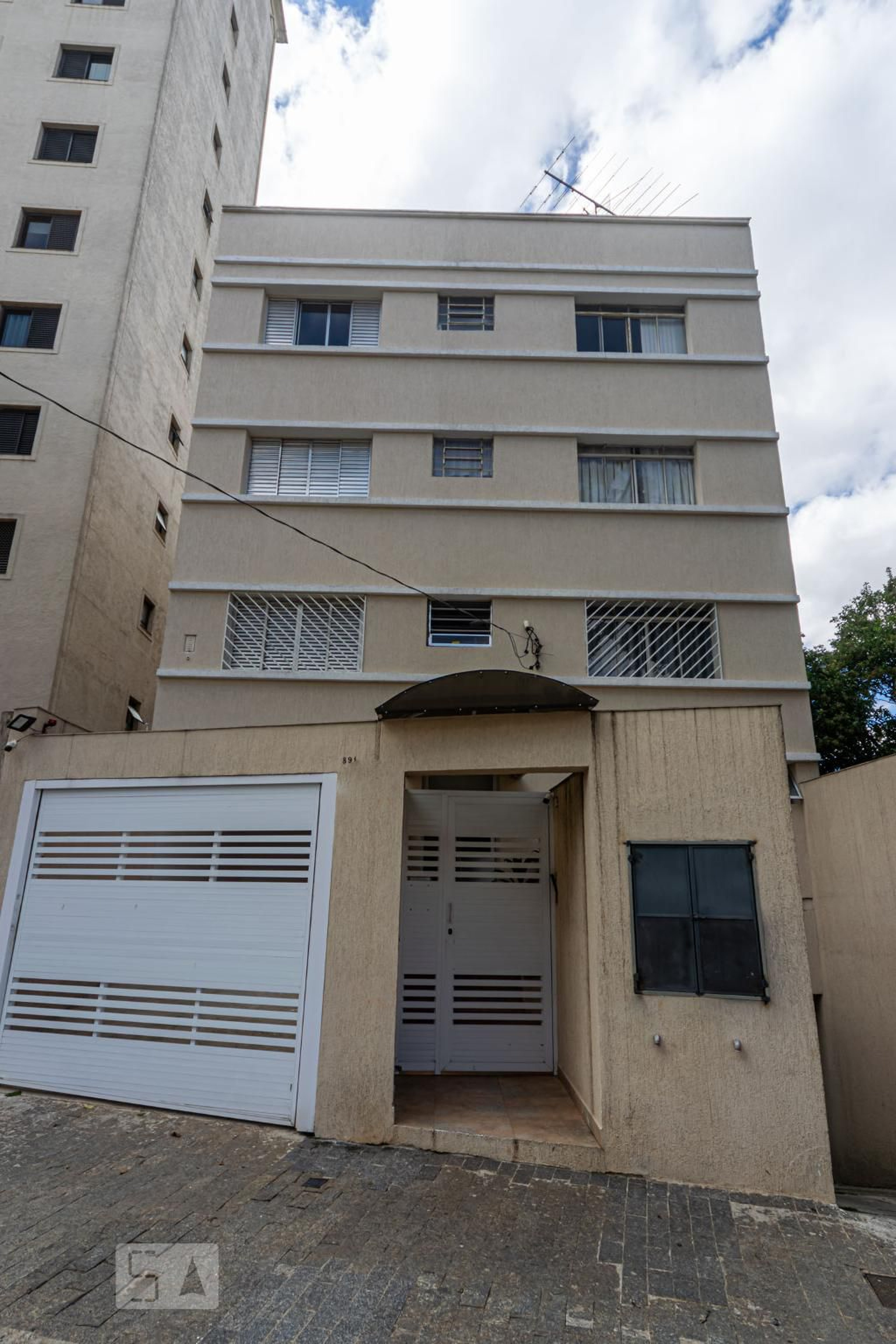 Fachada Condomínio em Rua do Sacramento, 589