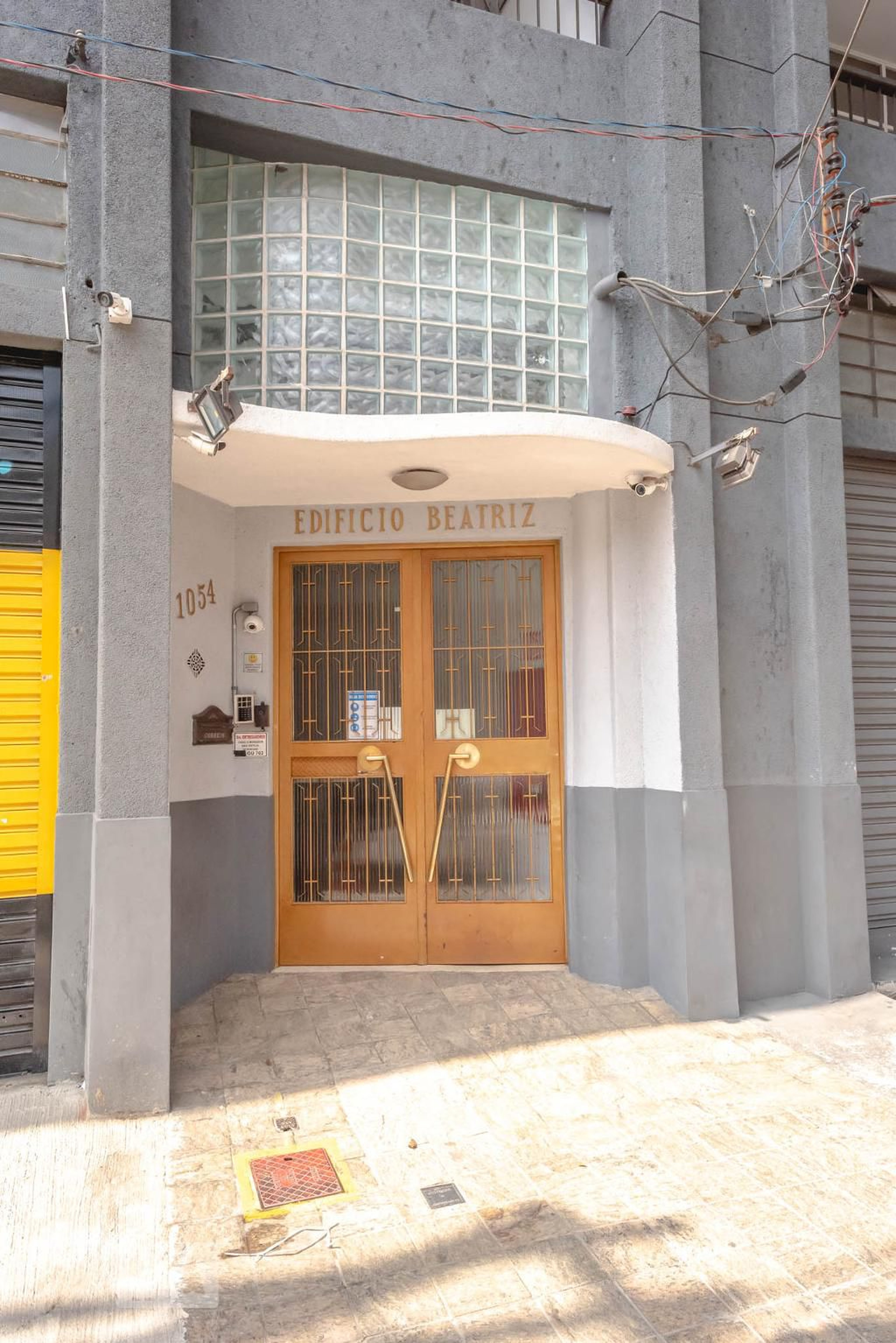 Fachada Condomínio em Rua Tobias Barreto, 1504