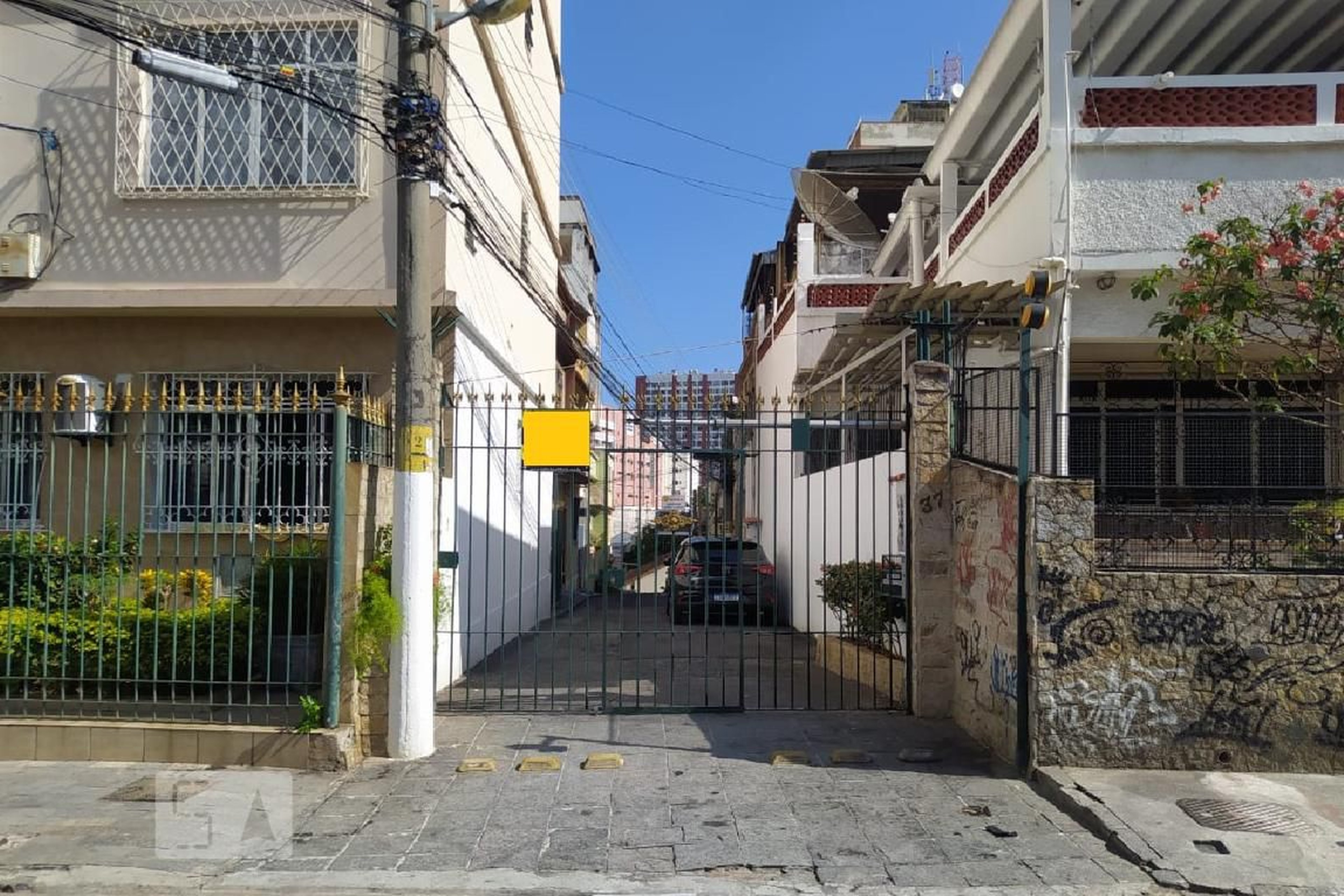 Fachada do Condomínio Condomínio em Rua Visconde de Tocantins, 37