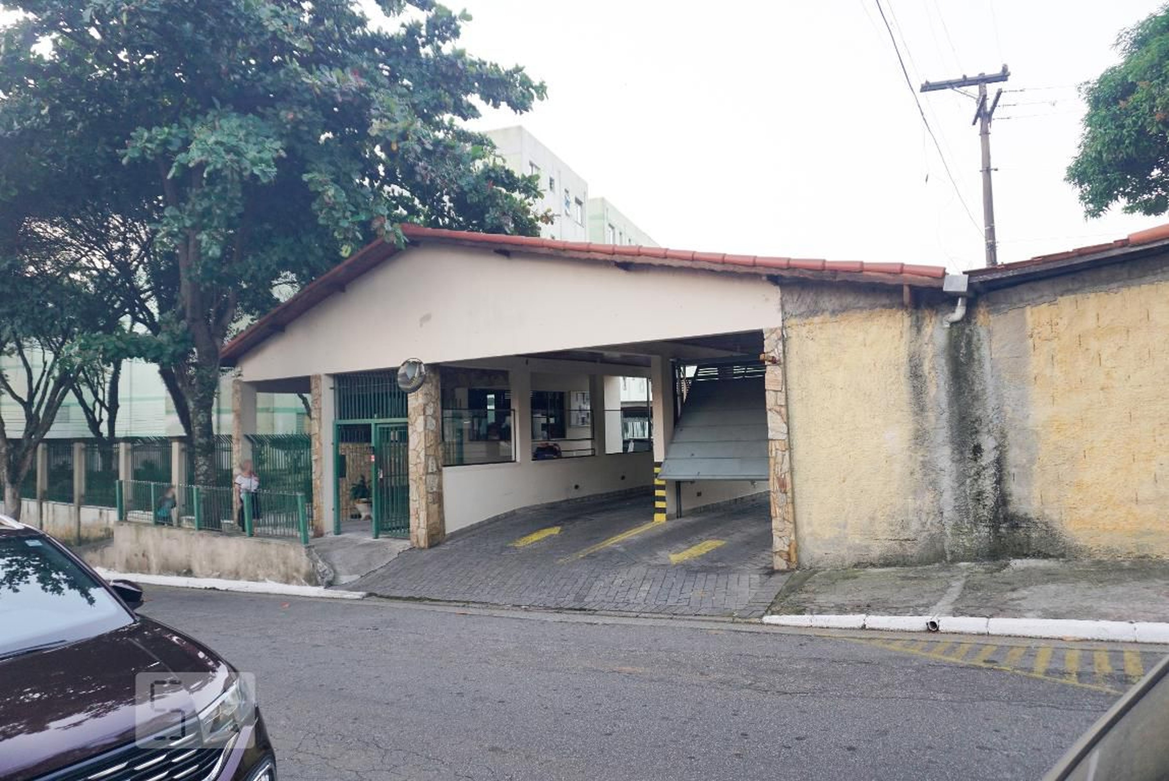 Fachada do Condomínio Condomínio em Rua Paratiba, 651