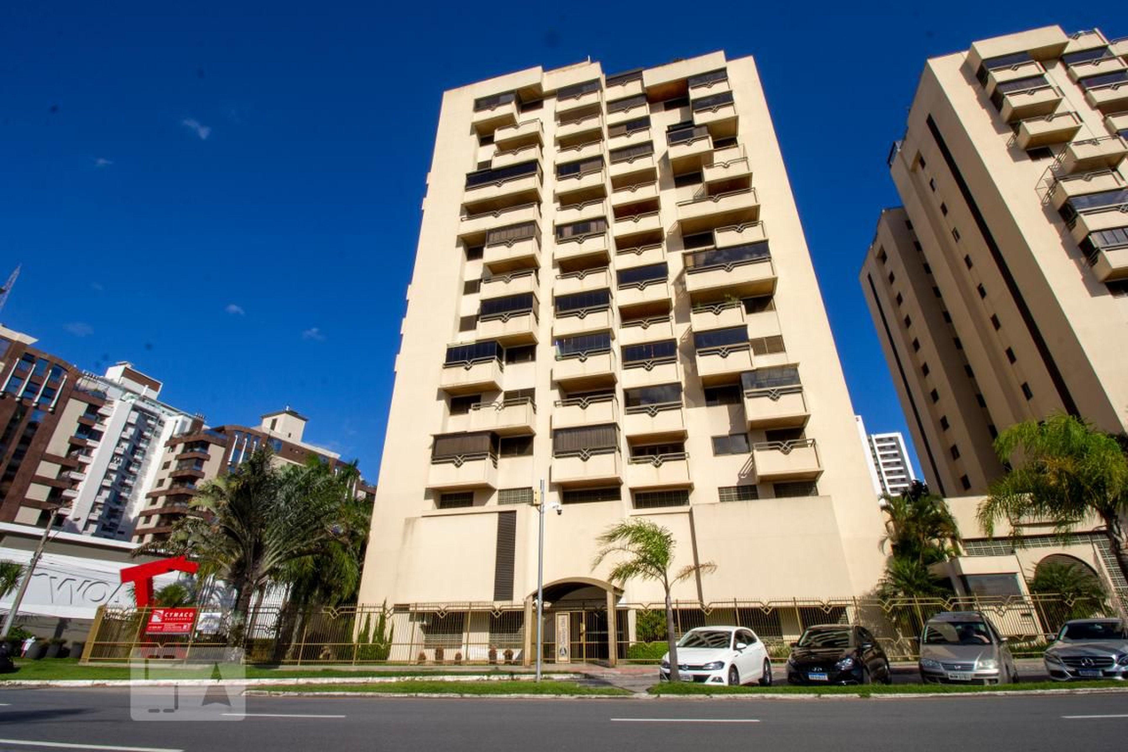 Fachada Condomínio Country Club