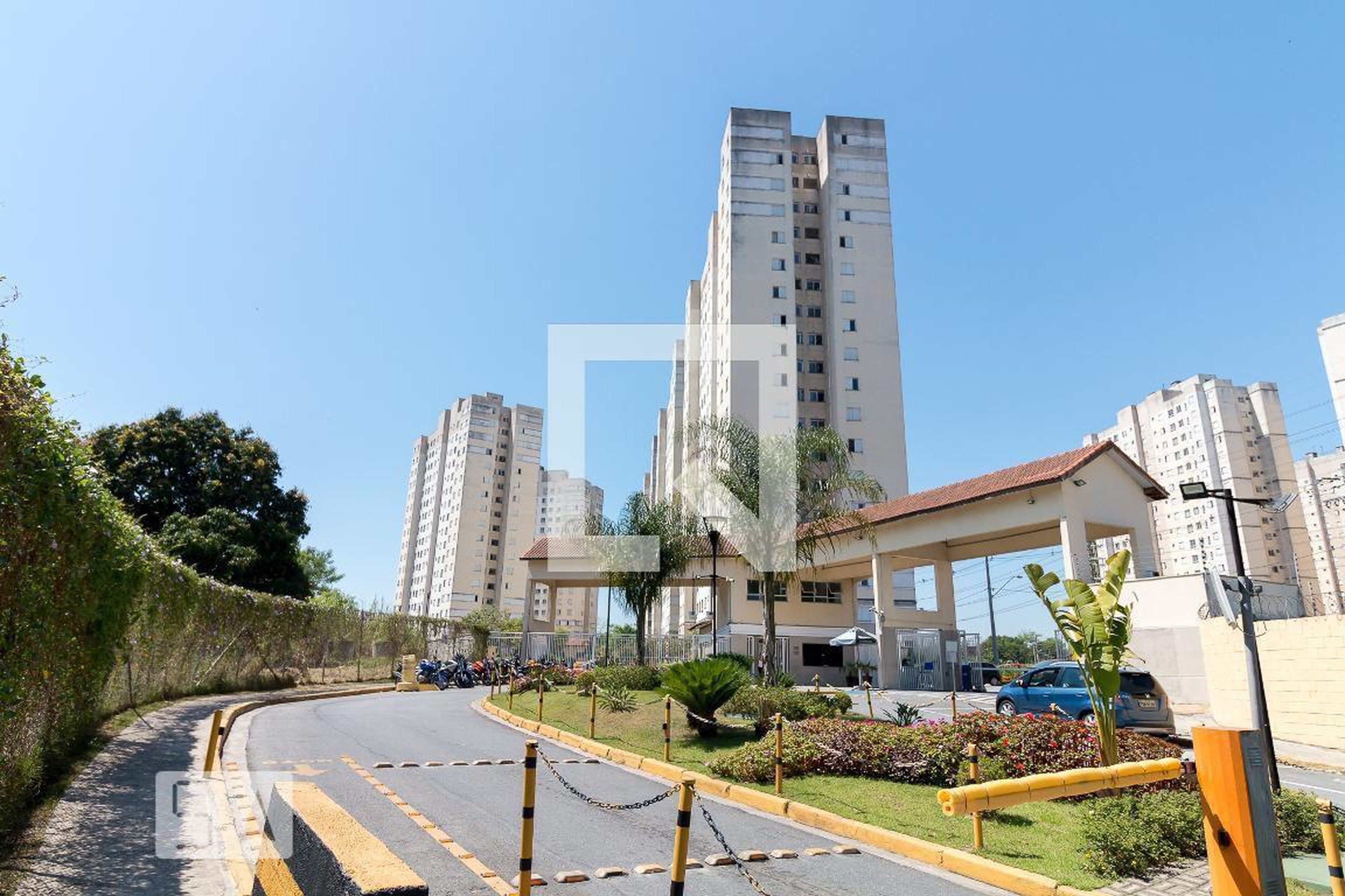 Fachada do Prédio Condomínio em Rua Ana Soares Barcelos, 365