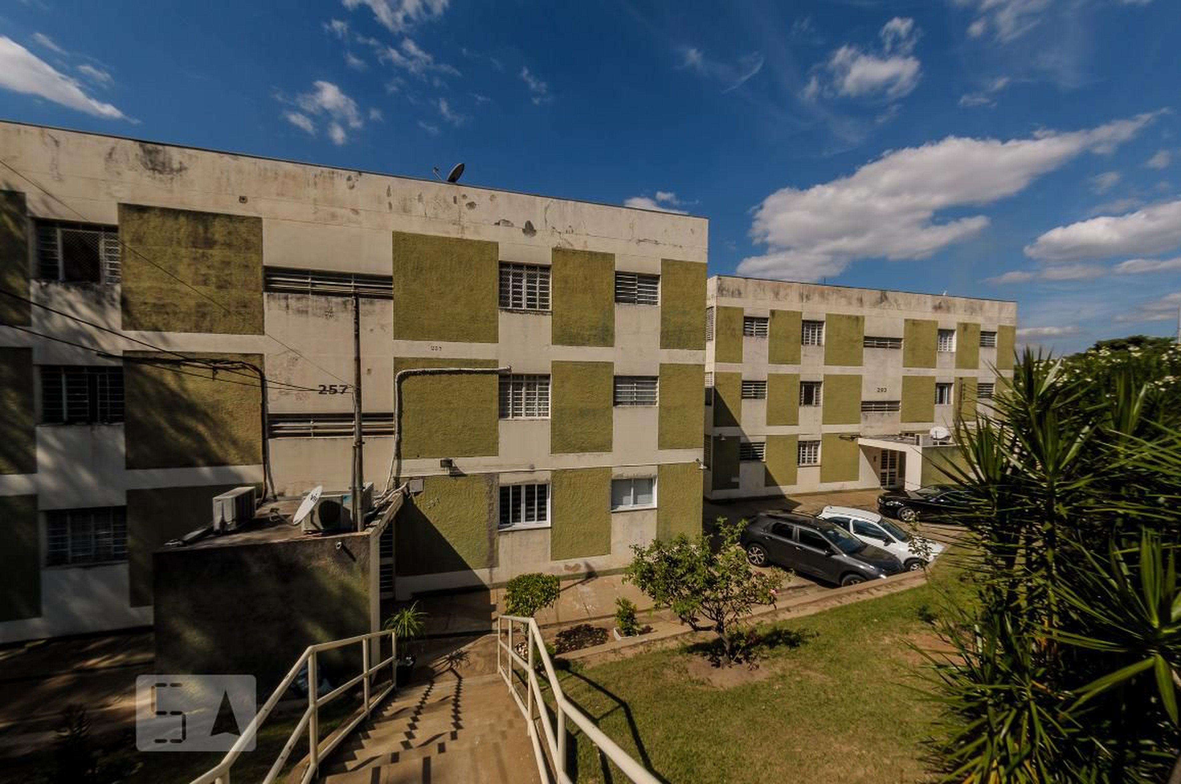 Fachada do Condomínio Condomínio Vila Dutra