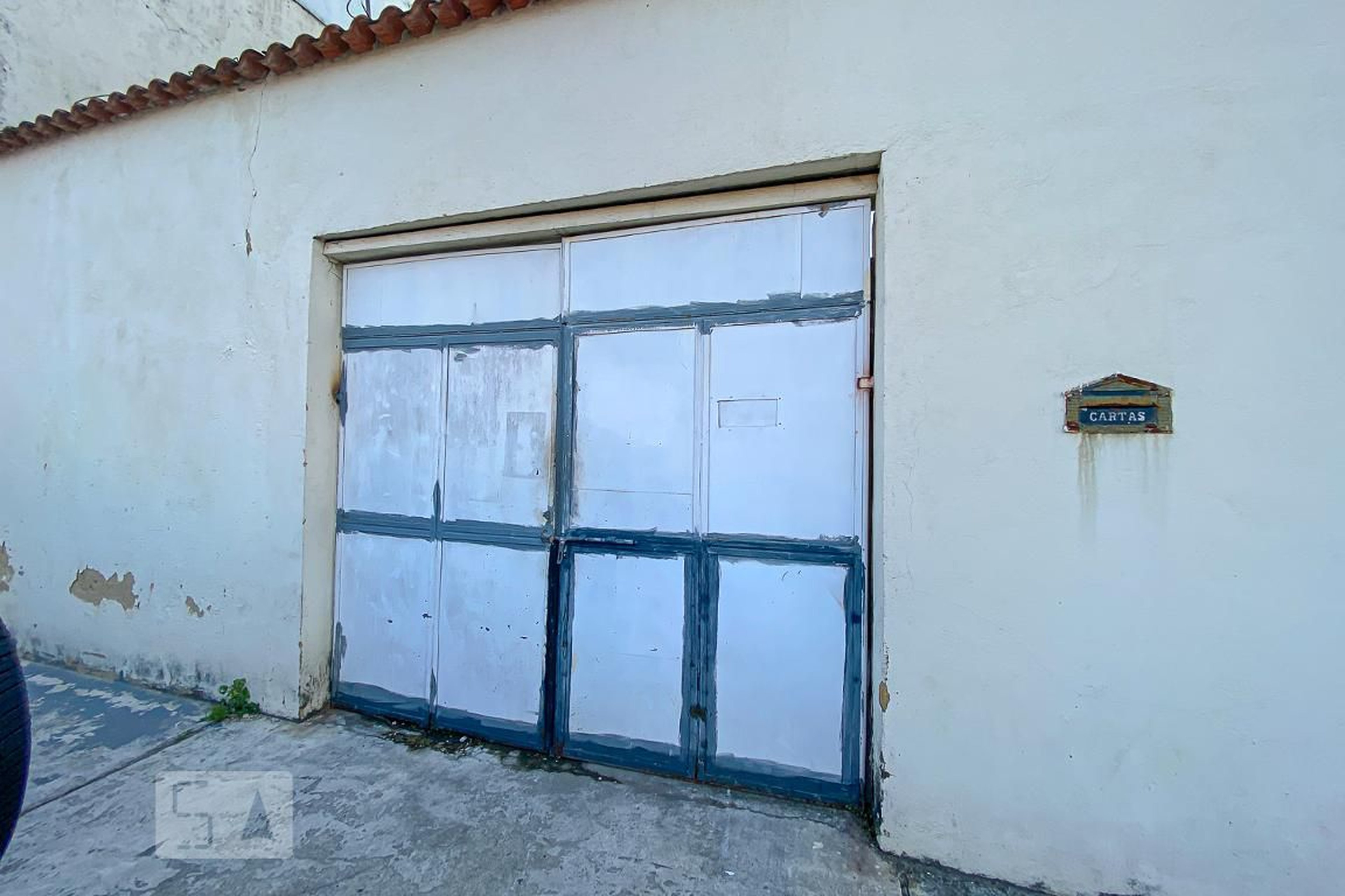 Fachada Condomínio em Rua Cari Leví, 555