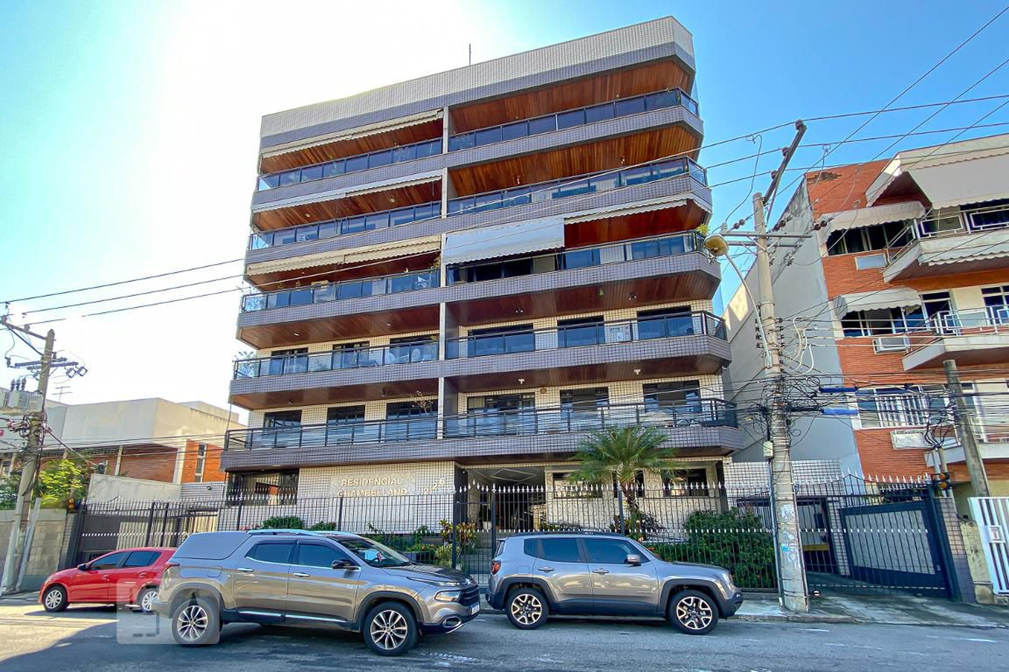 Fachada do Condomínio Condomínio em Rua Rodolfo Chambelland, 226