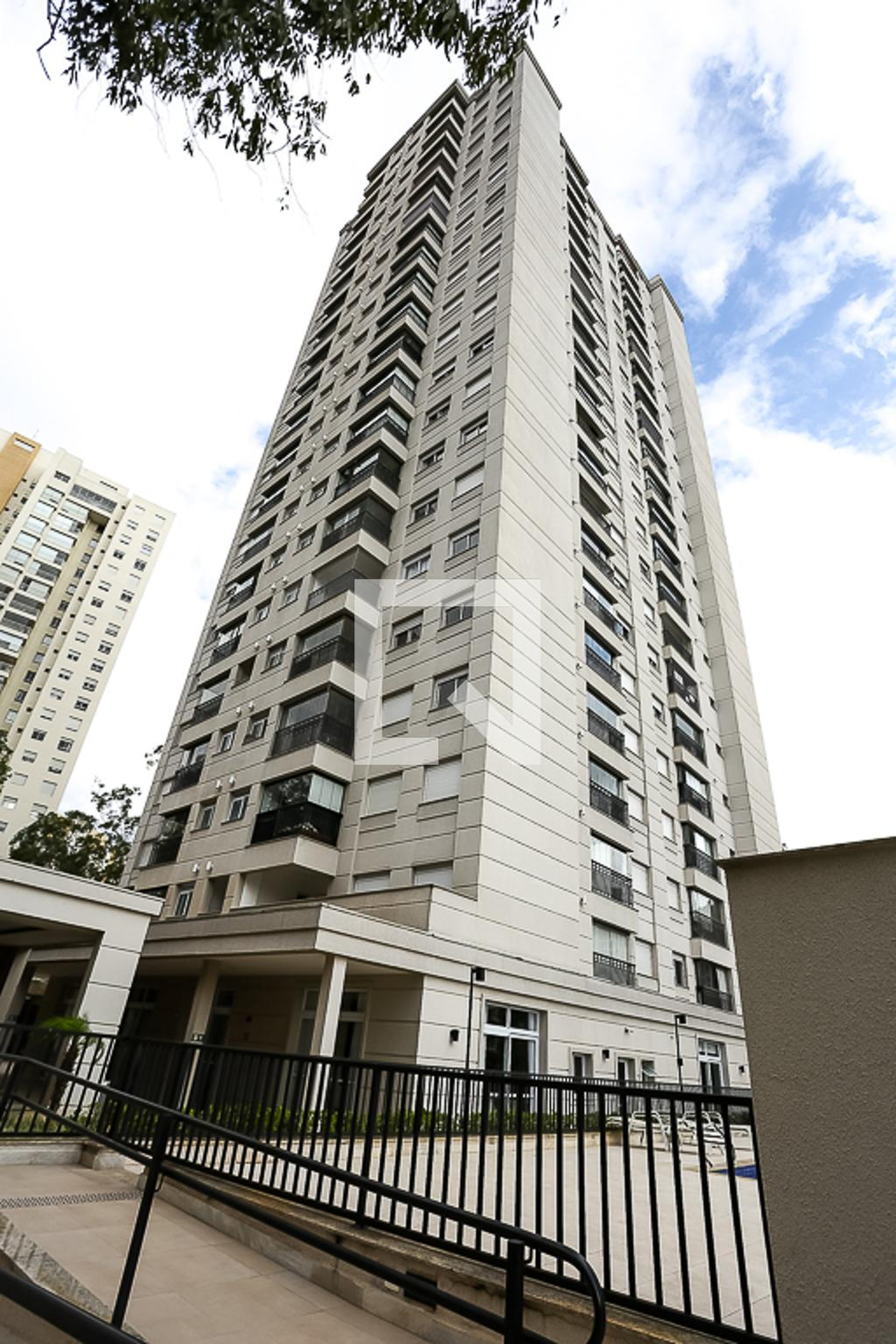 Fachada do Condomínio Condomínio Ext Praça Morumbi