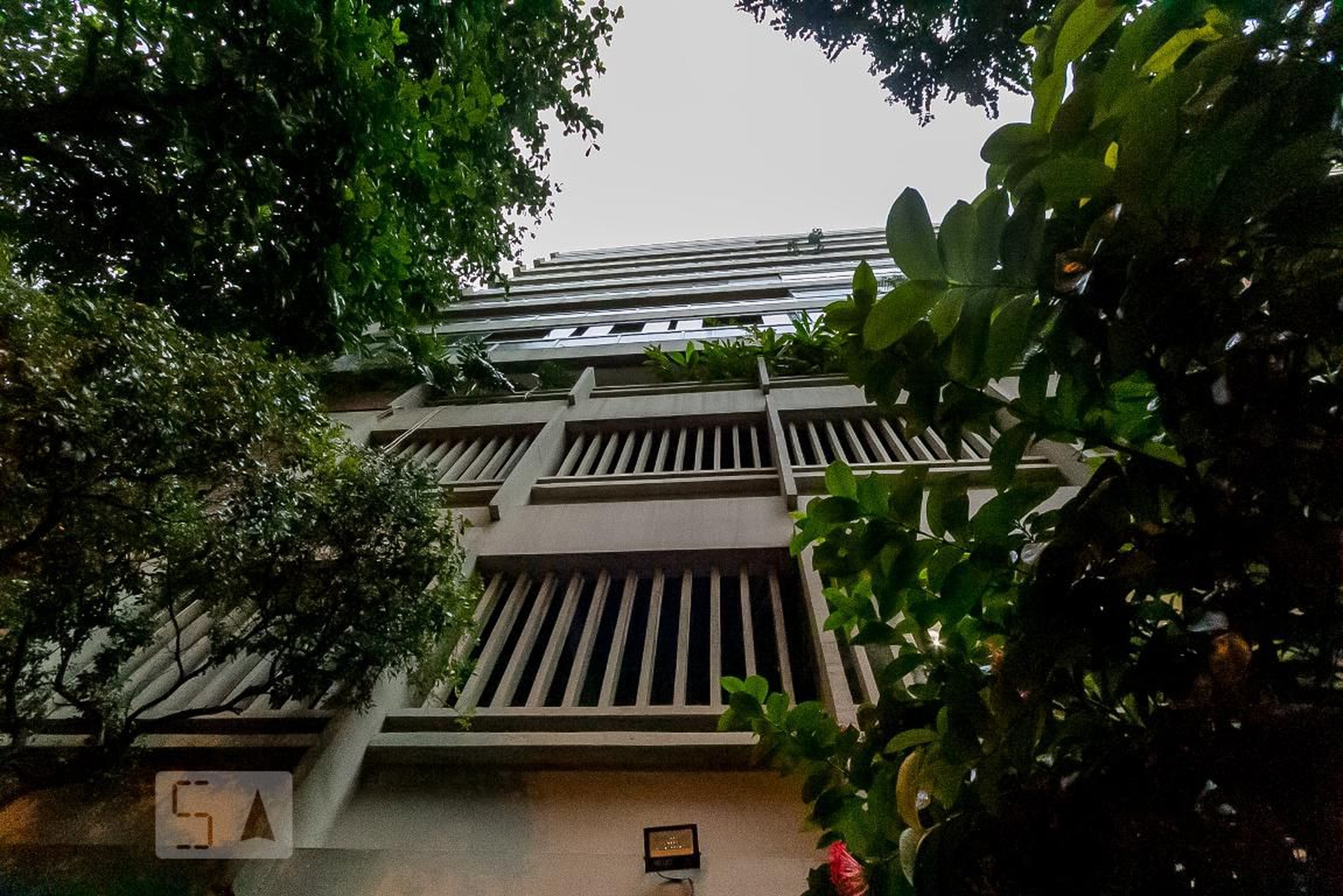 Fachada do Prédio Condomínio Demoisele